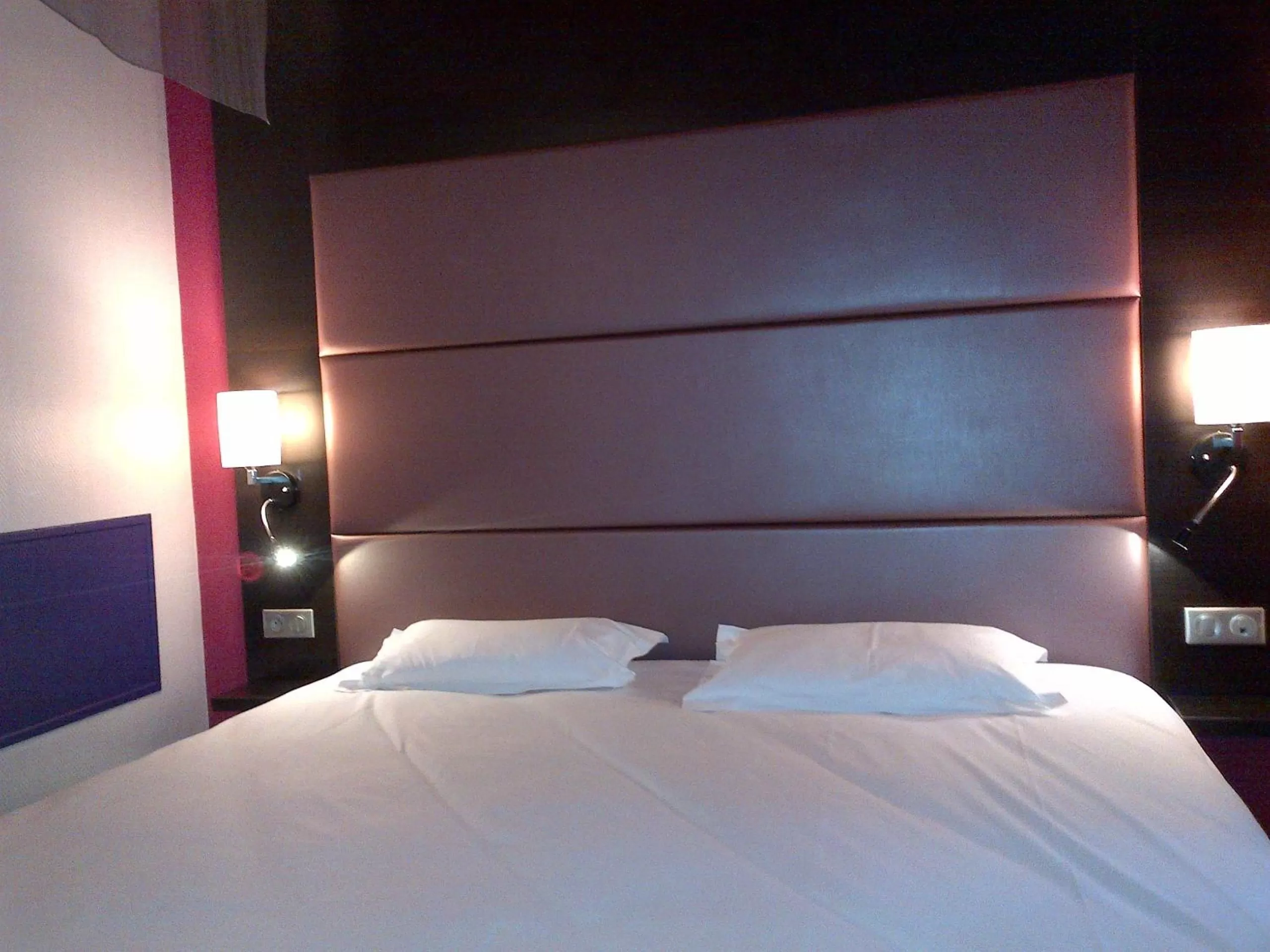 Decorative detail, Bed in Ibis Styles Paris Pigalle Montmartre