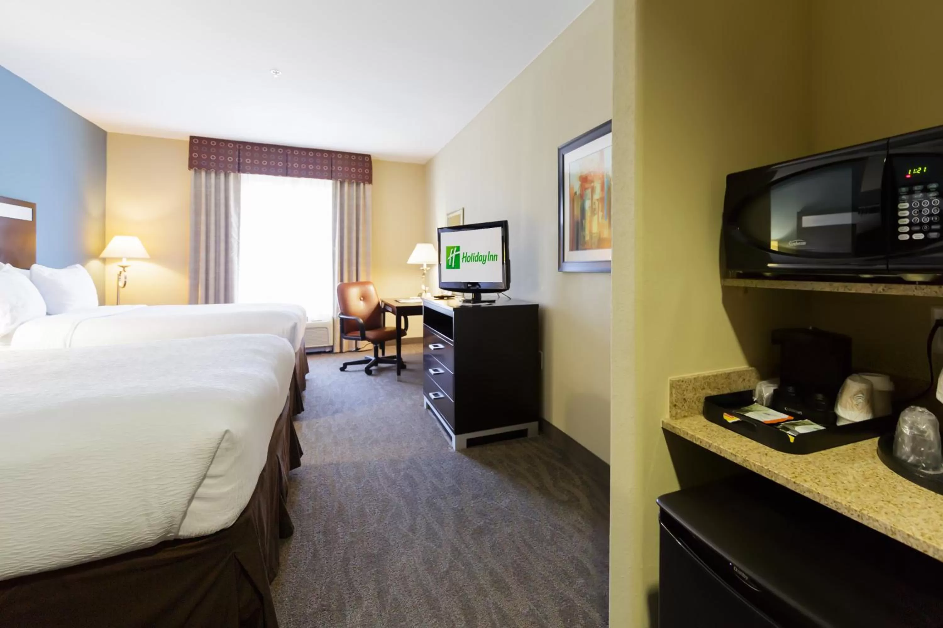 Photo of the whole room, Bed in Holiday Inn Houston-Webster by IHG