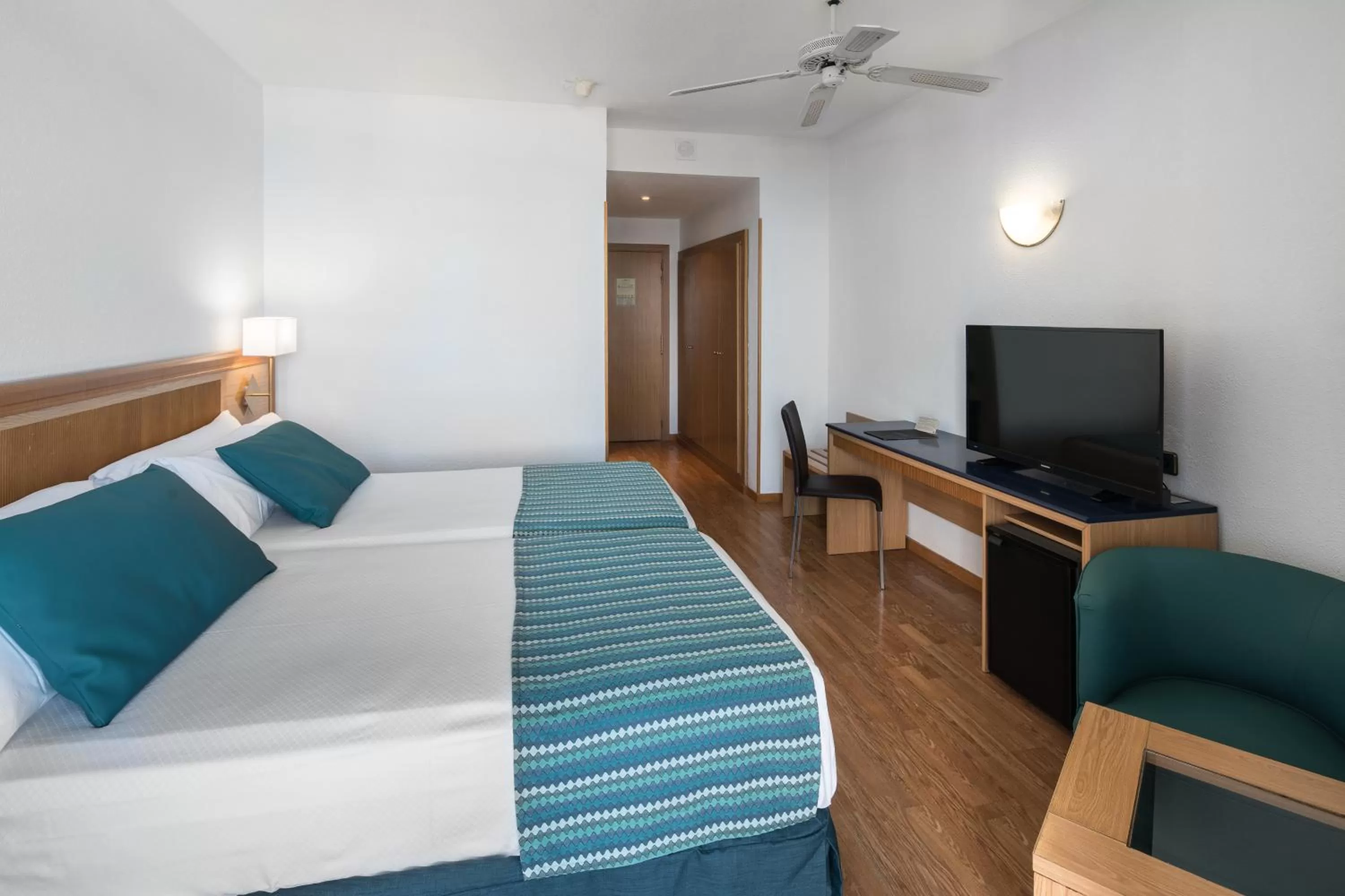 Photo of the whole room, Bed in Catalonia Las Vegas - Adults Only