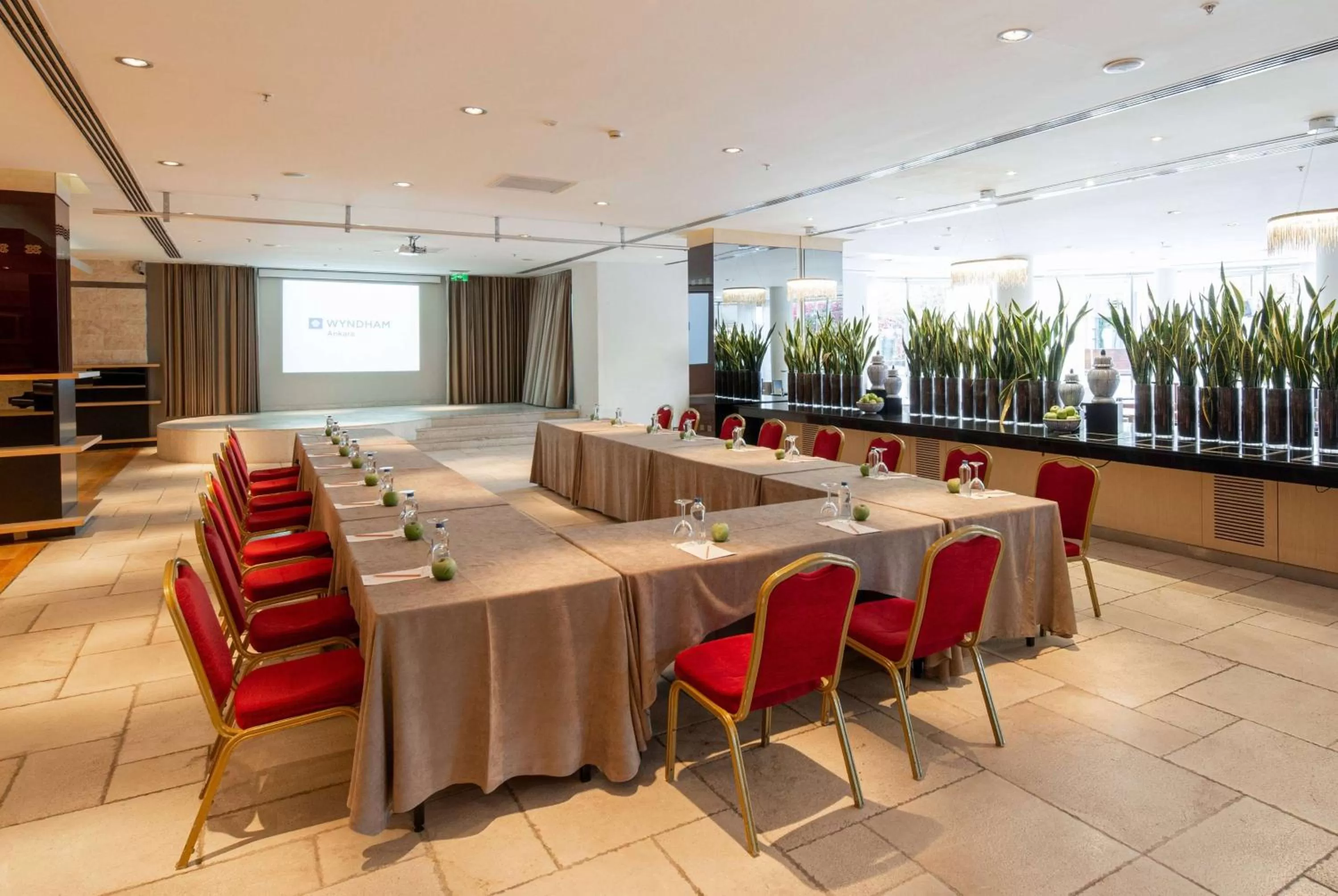 Meeting/conference room in Wyndham Ankara