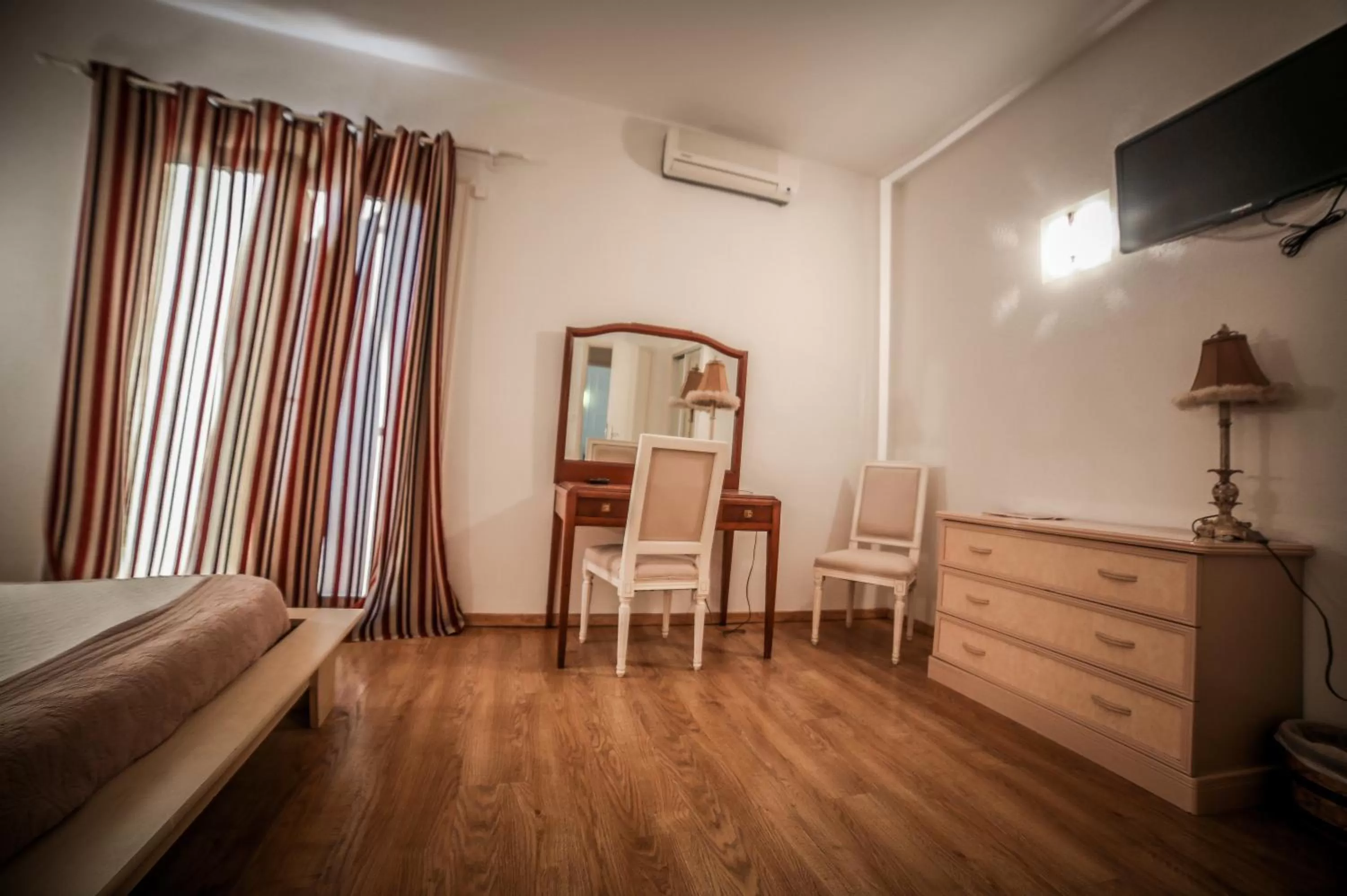 Photo of the whole room, Bed in Castellu Rossu