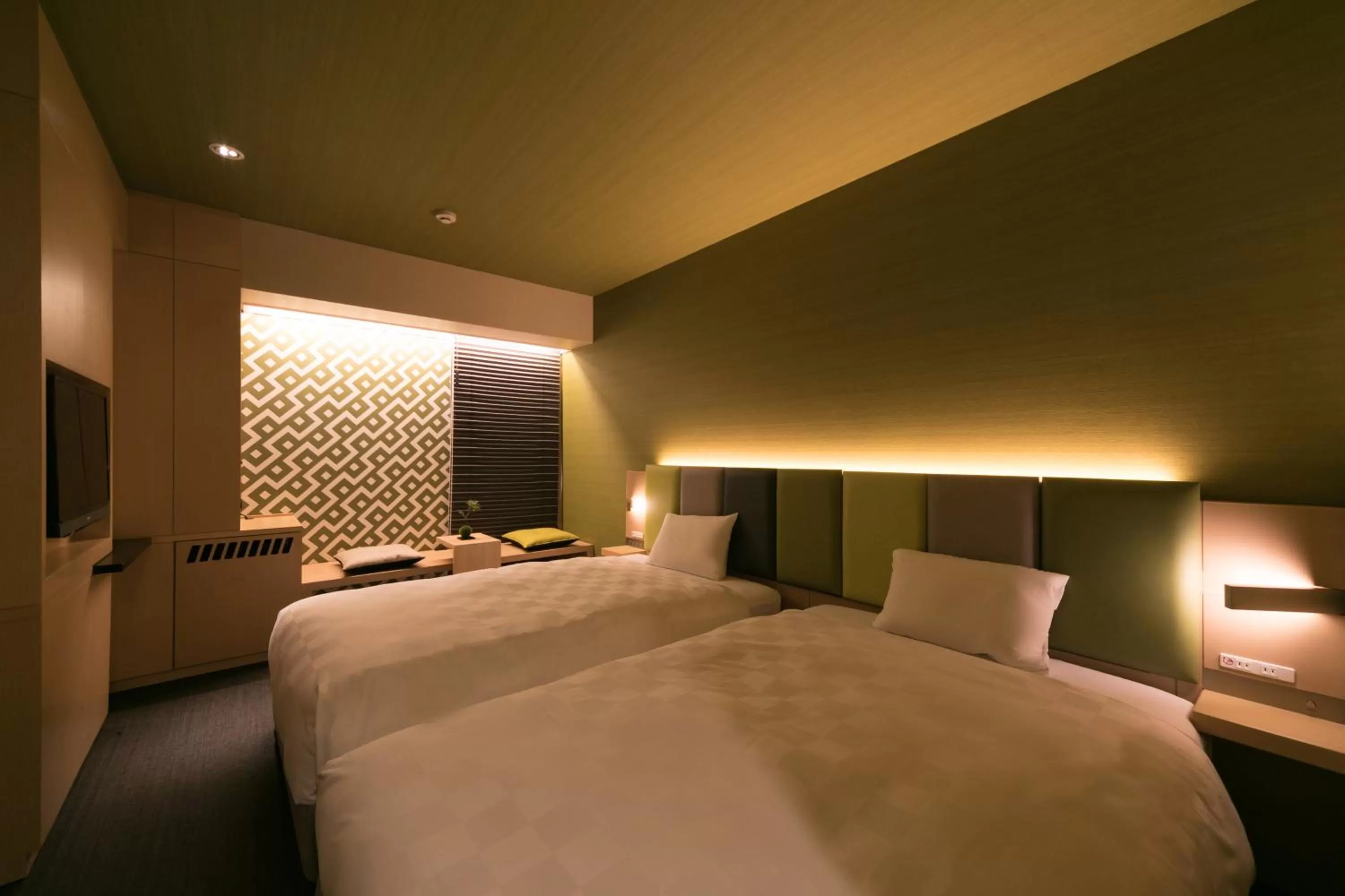 Photo of the whole room, Bed in Hakata Tokyu REI Hotel