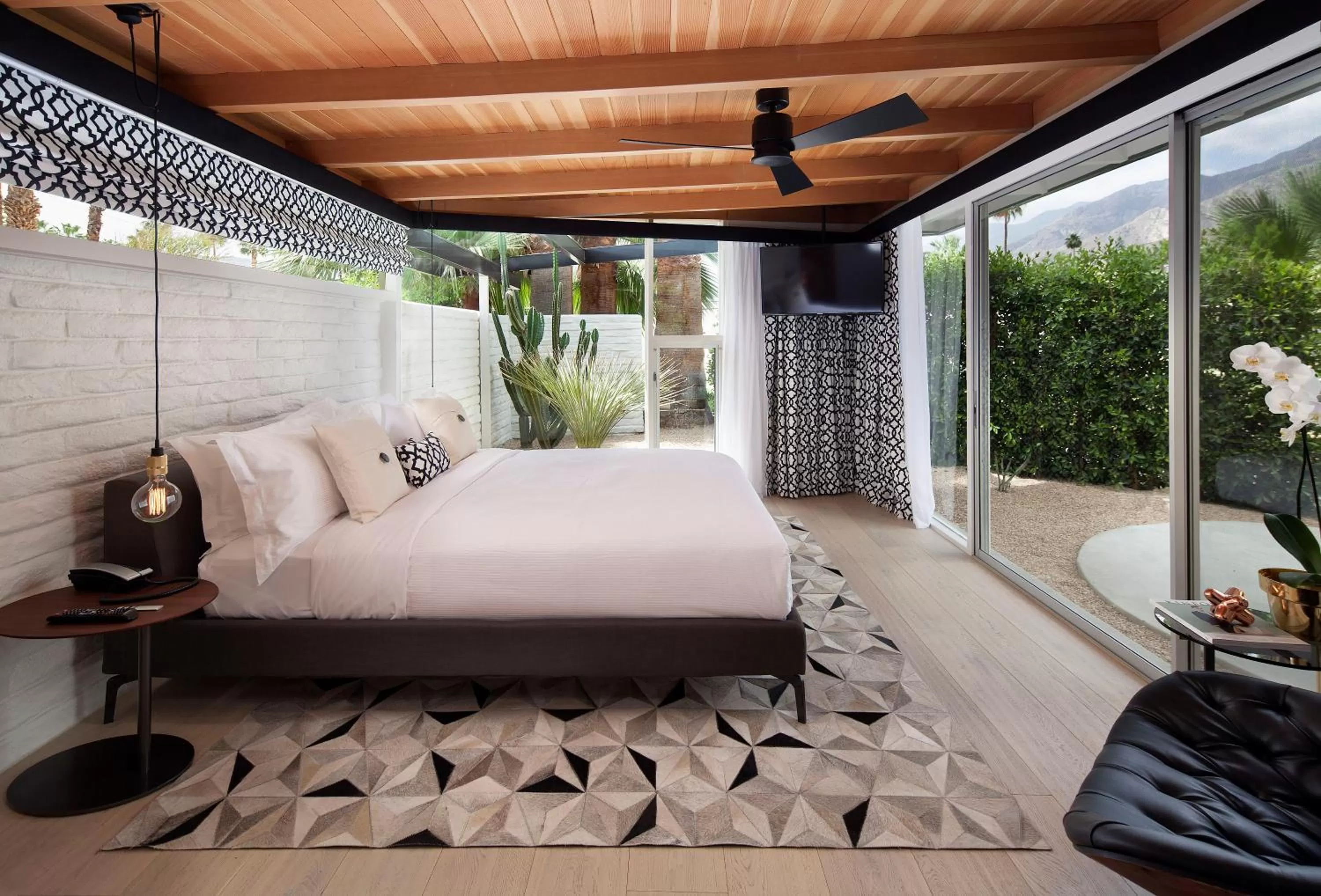 Patio, Bed in L'Horizon Resort & Spa, Hermann Bungalows