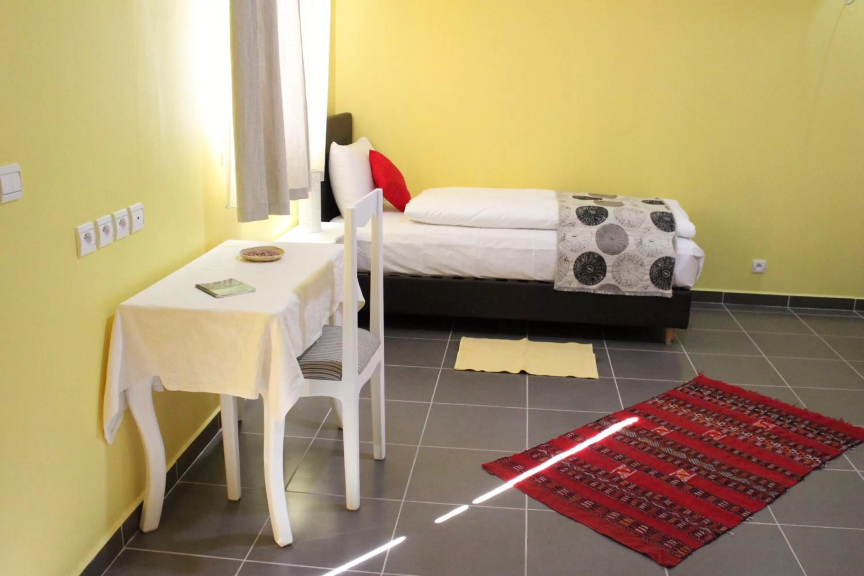 Bedroom in Auberge Tinit