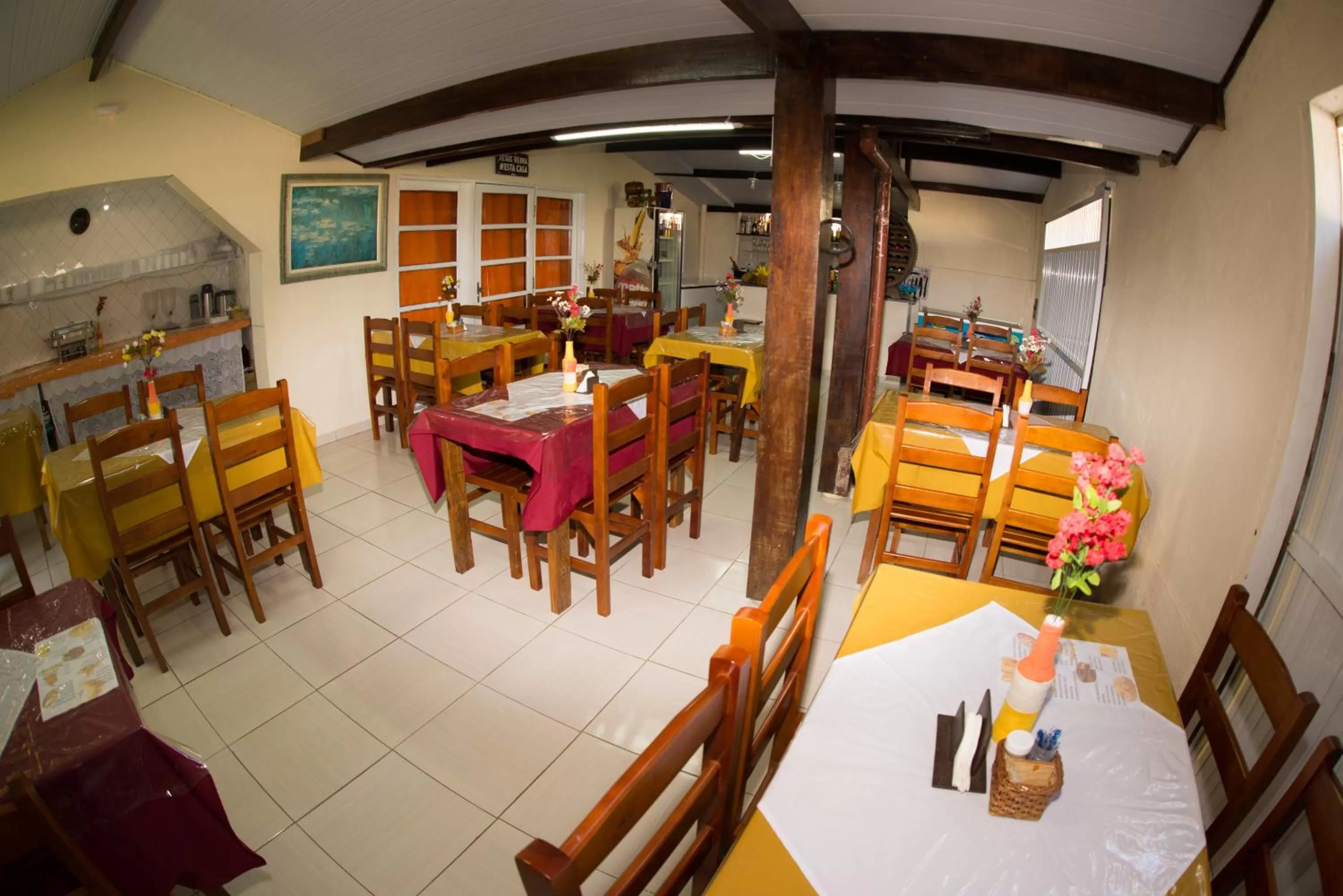 Restaurant/places to eat in Pousada Viva Ubatuba
