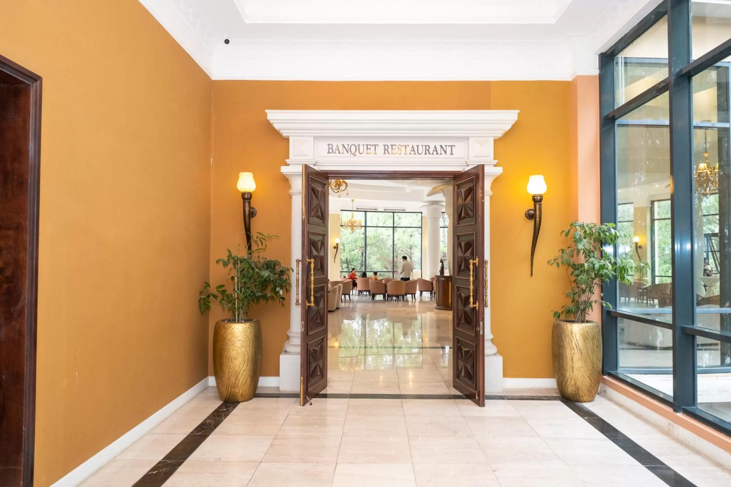 Restaurant/places to eat in Dalat Edensee Lake Resort & Spa