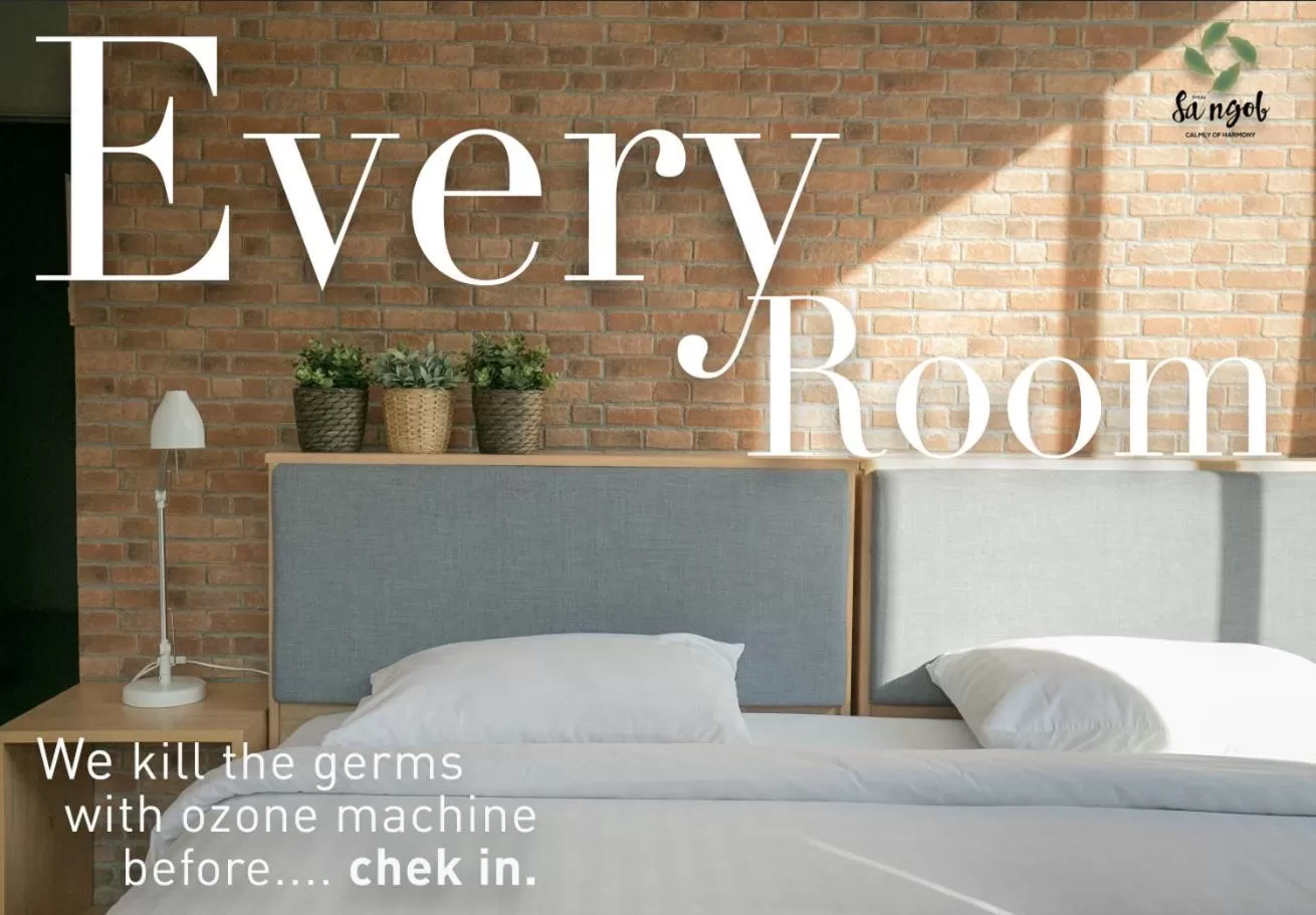 Text overlay, Bed in Nest by Sangob