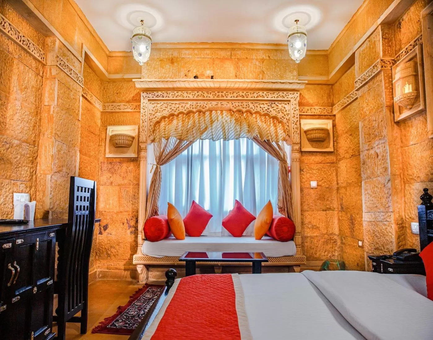 Bathroom, Bed in Hotel Lal Garh Fort And Palace