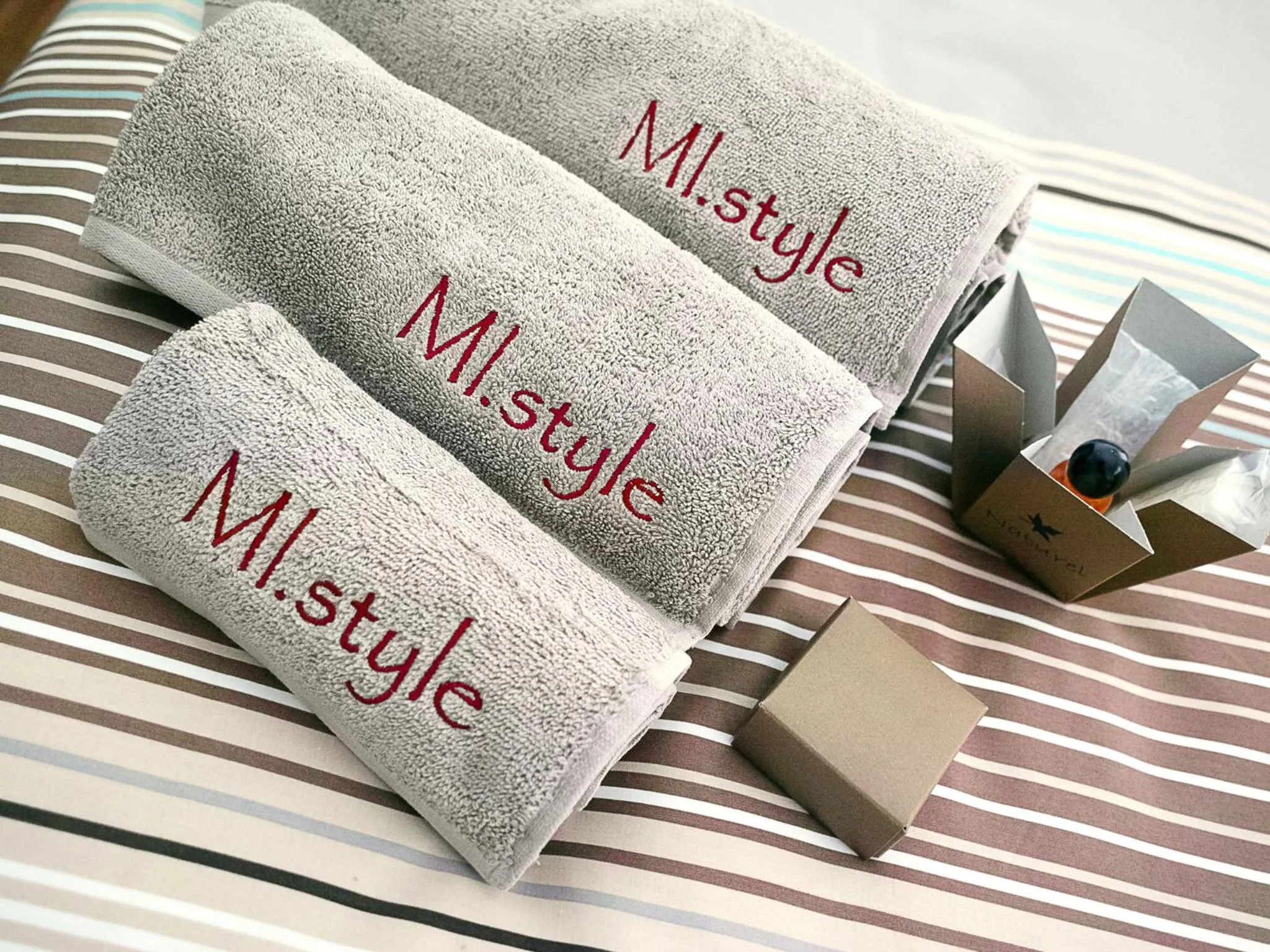 Property logo or sign in MI. Style