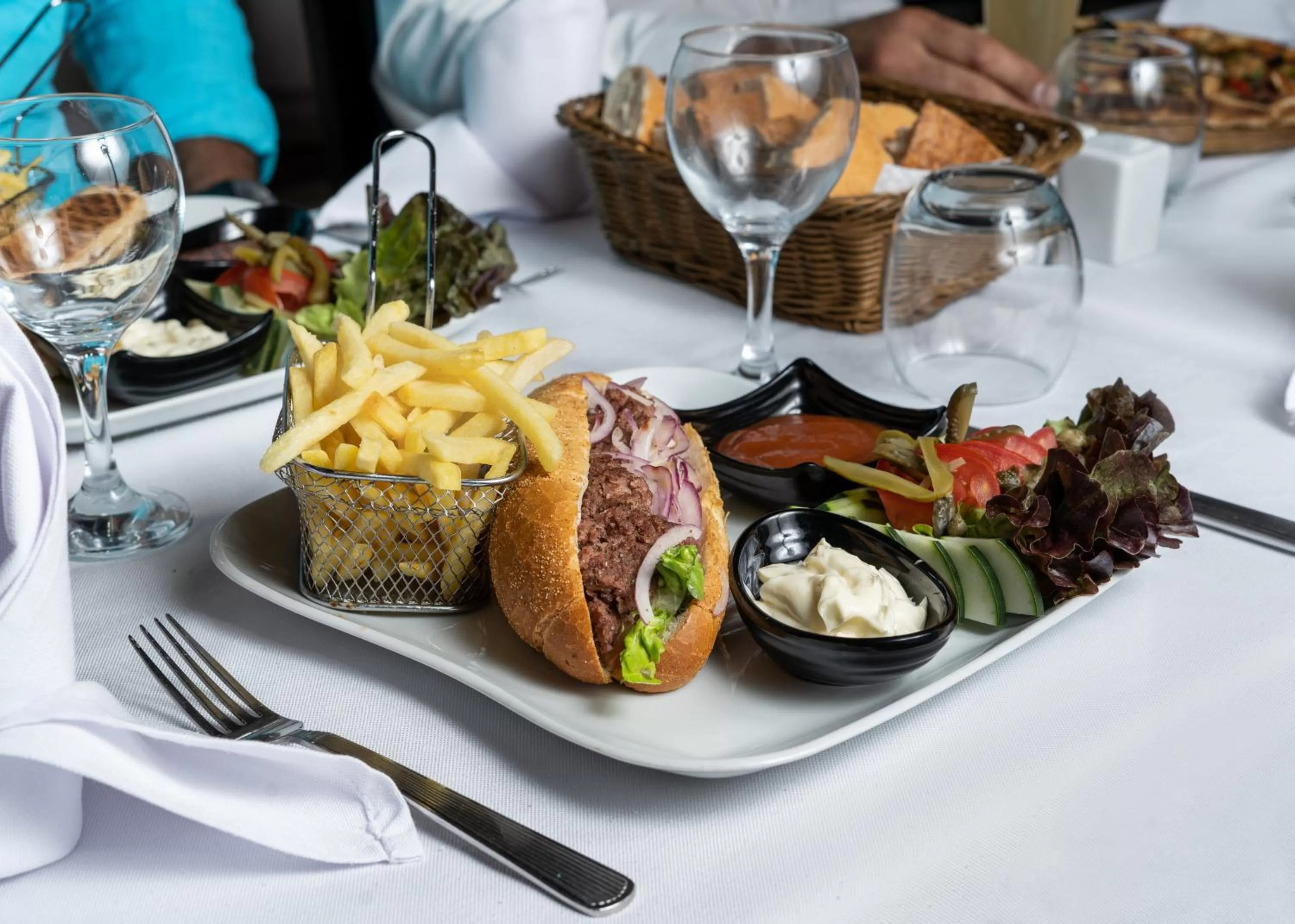 Food and drinks in Blue Sea Le Printemps