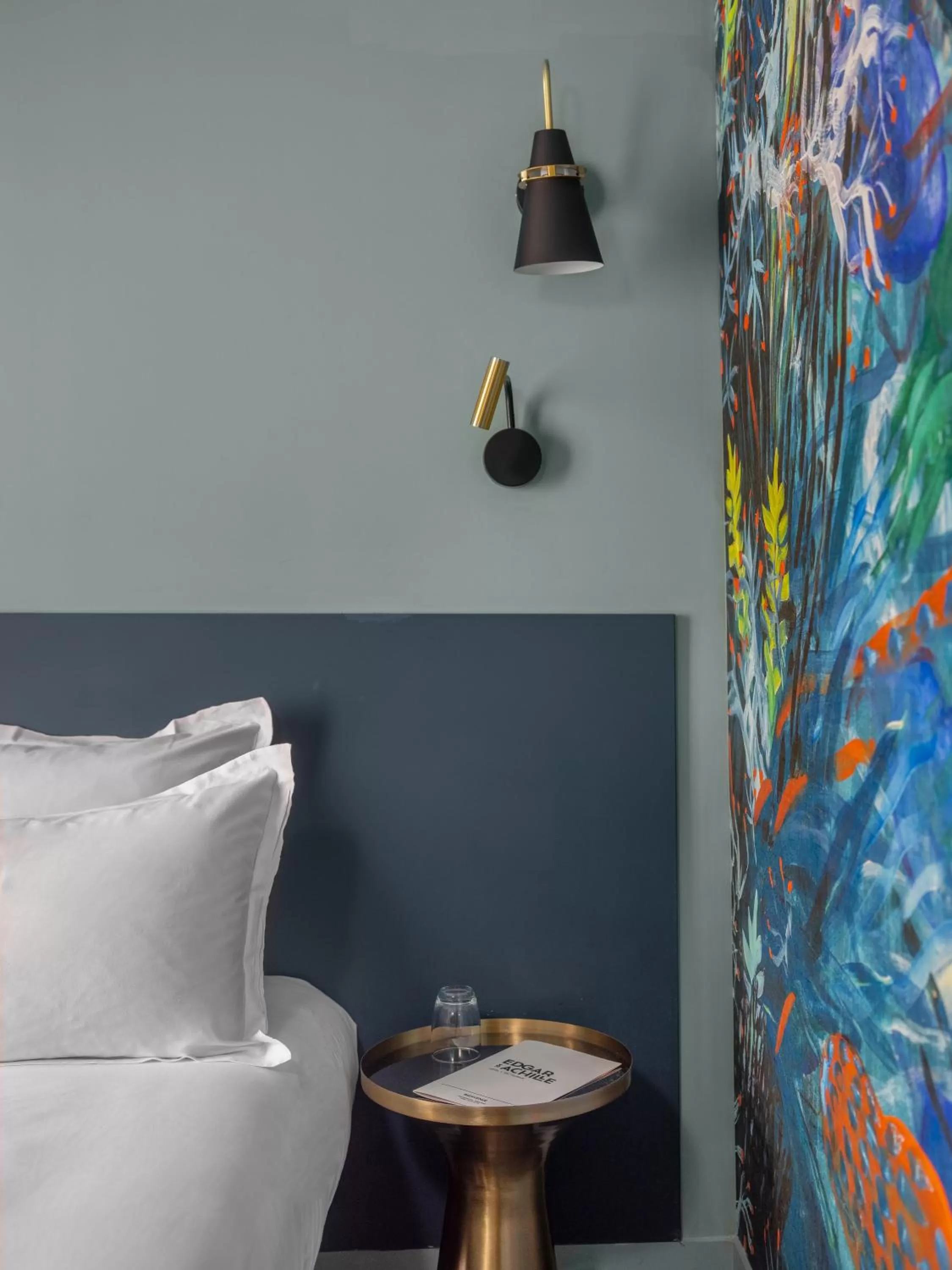 Bed in Hôtel Edgar & Achille