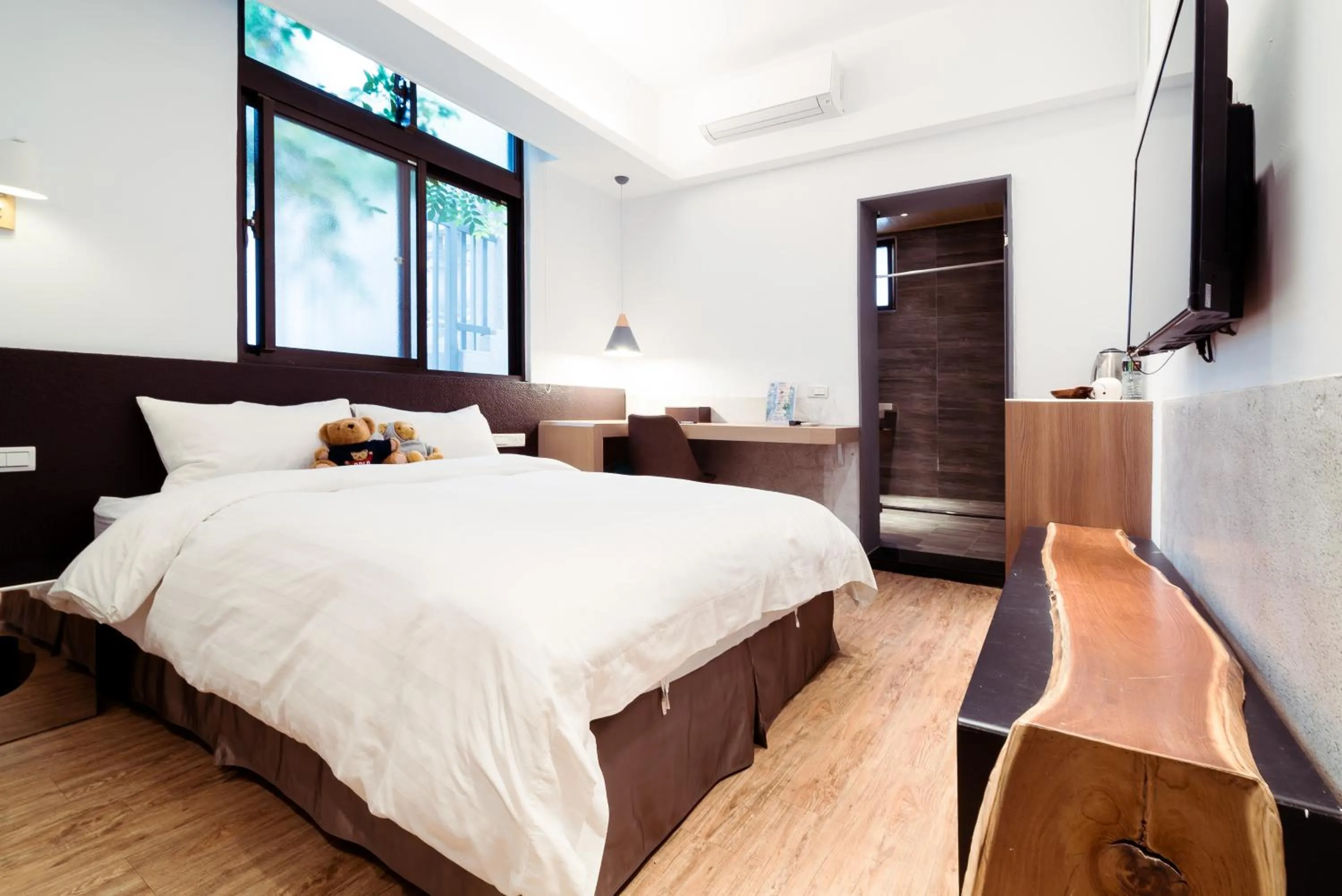 Coffee/tea facilities, Bed in Chung Fu Inn