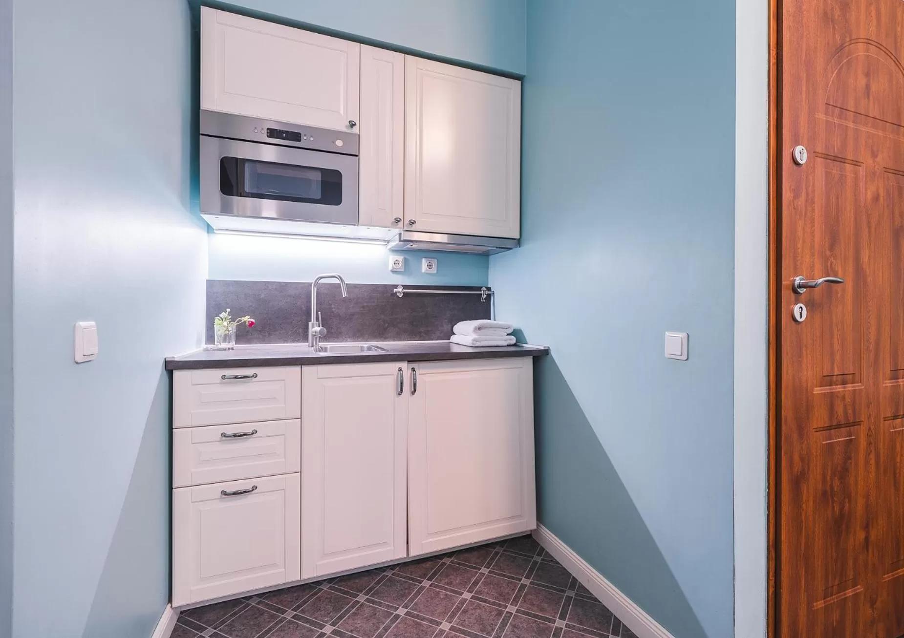 Kitchen/Kitchenette in MINIAPT Lollo - Station