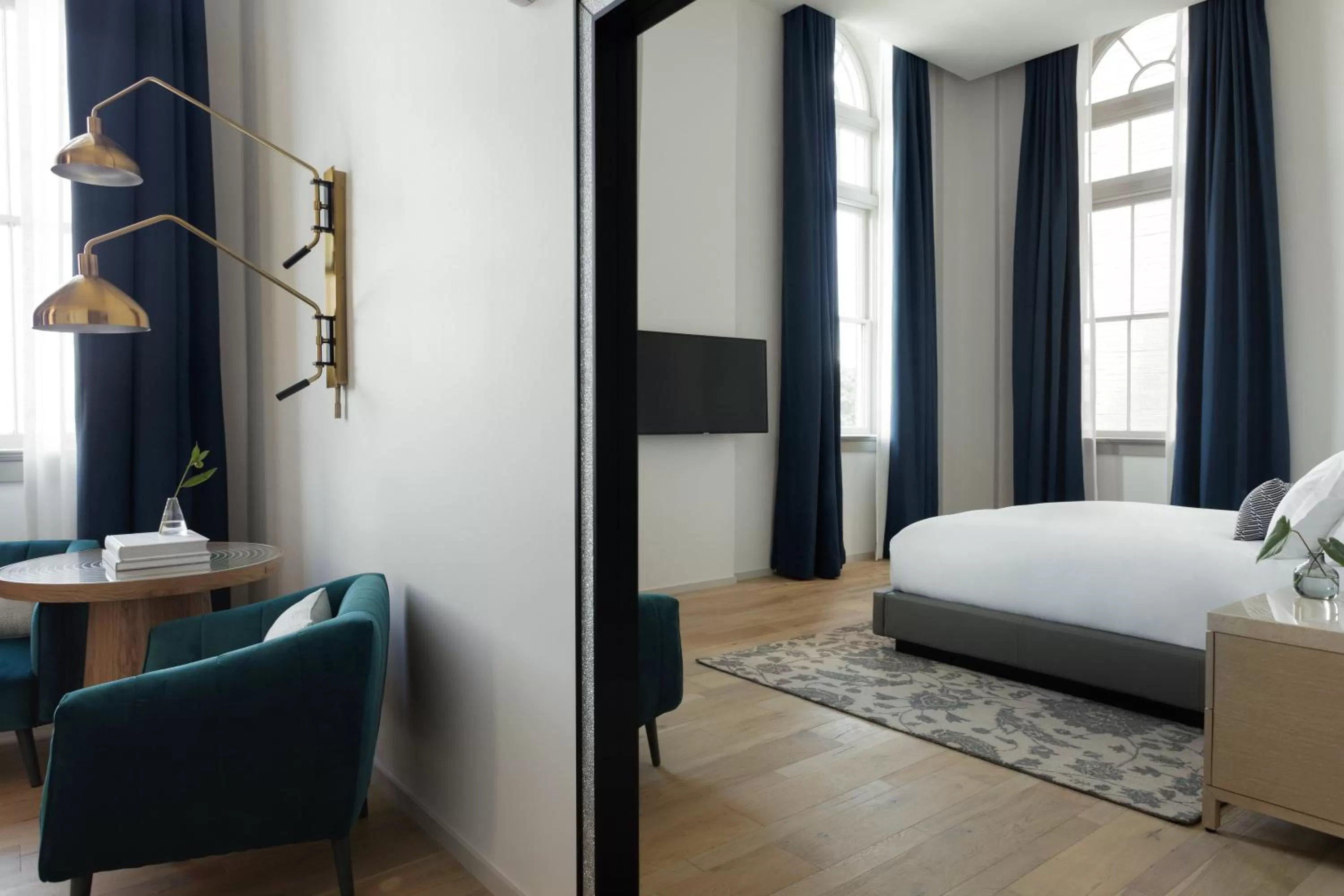 Photo of the whole room, Bed in Kimpton - Pittman Hotel by IHG