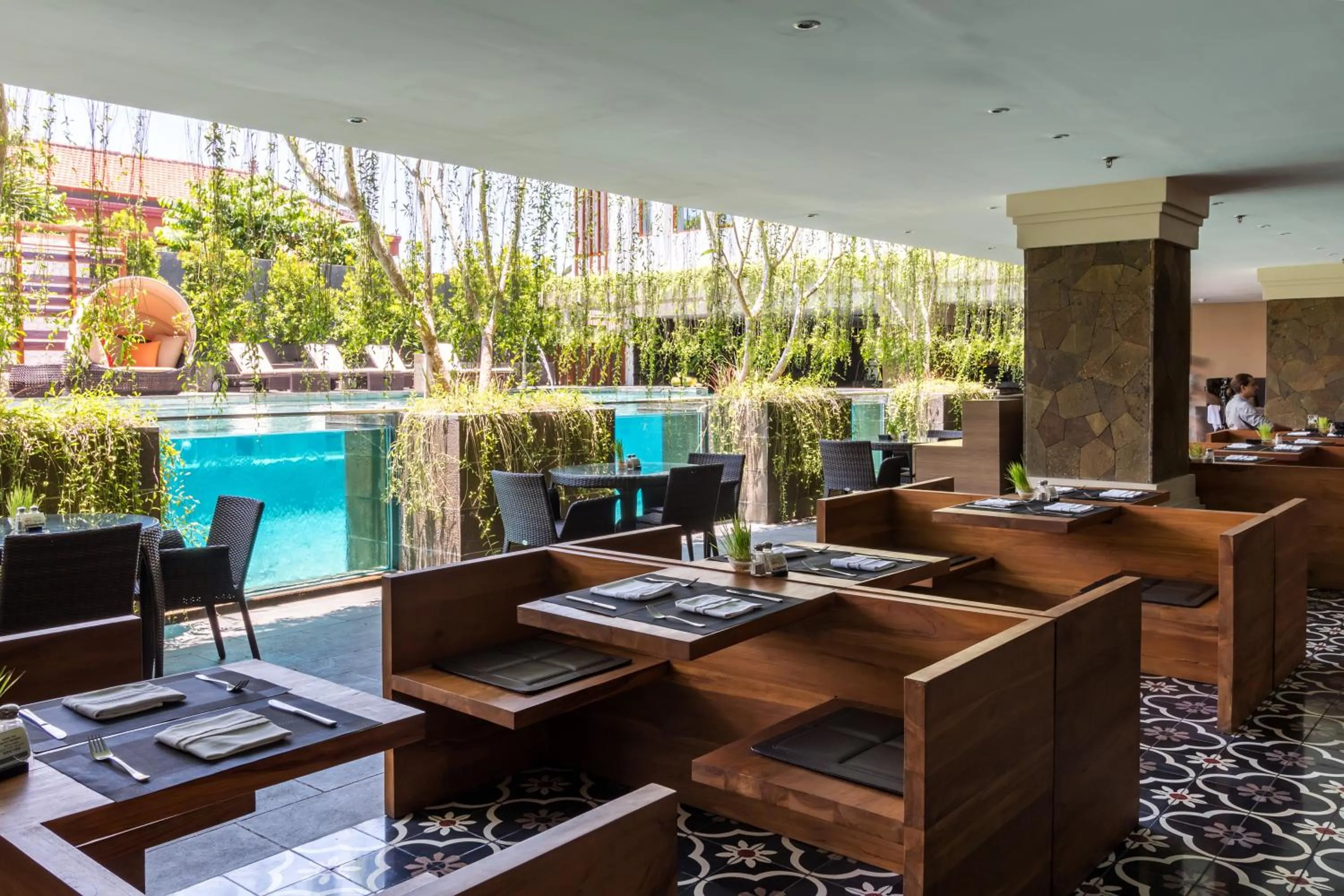 Restaurant/places to eat in Grand Zuri Kuta Bali