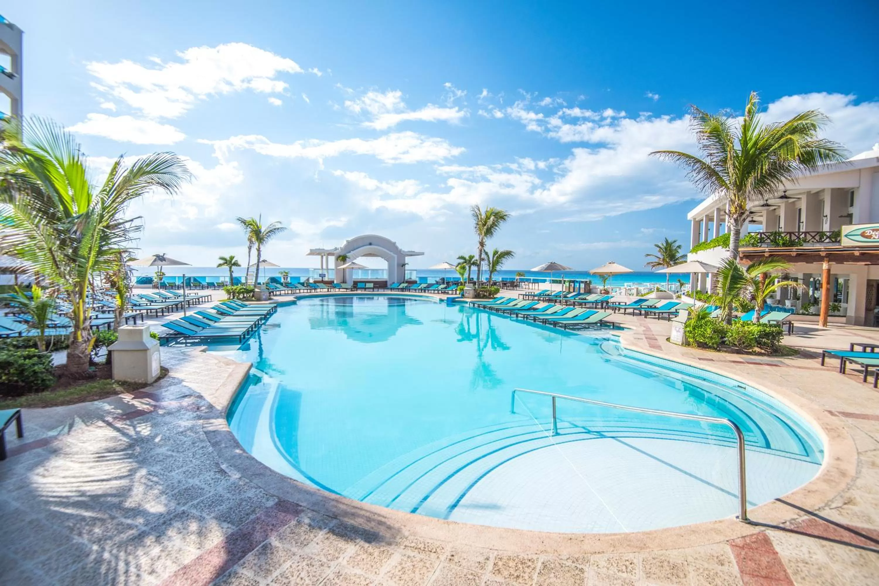 Pool view in Sunscape Cancun All-Inclusive Resort & Spa by Hyatt