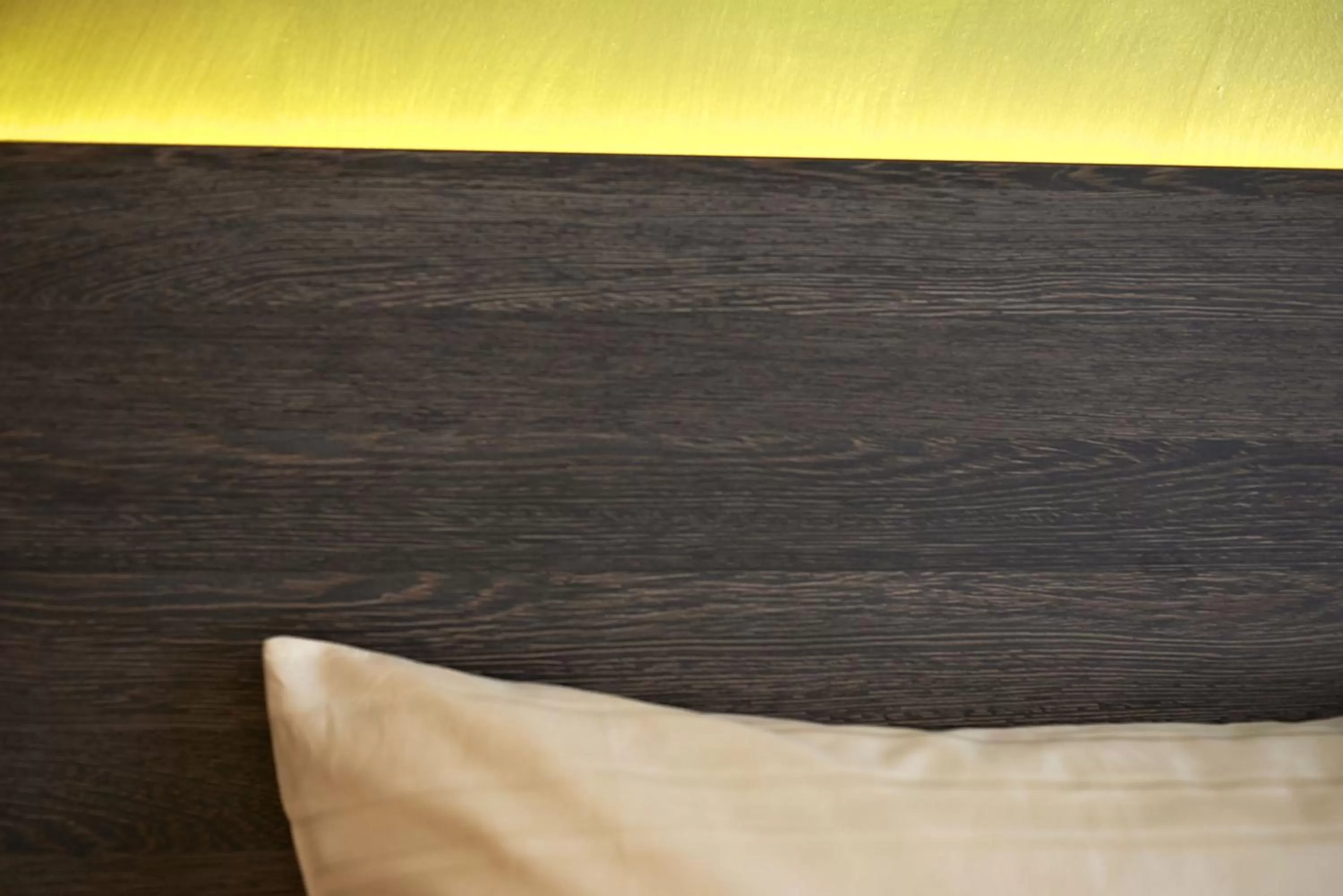 Decorative detail, Bed in eee Hotel Marchtrenk