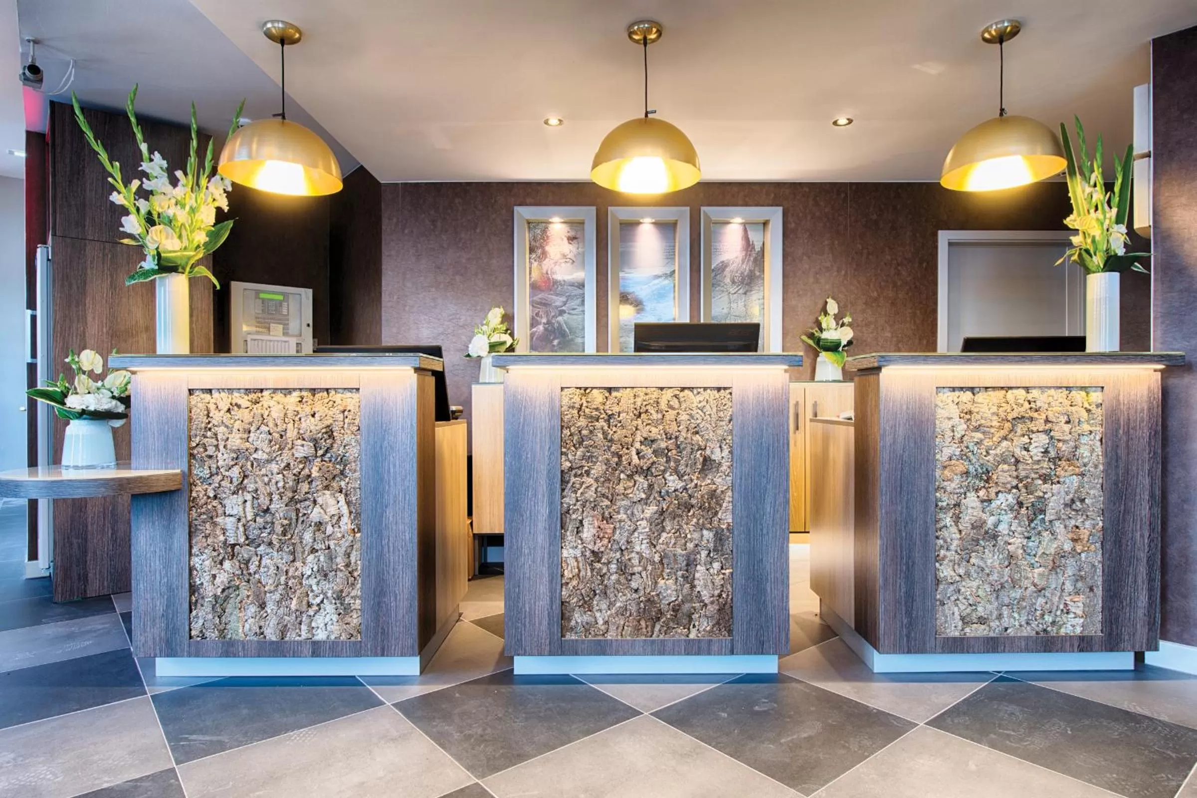 Lobby or reception in Leonardo Hotel Edinburgh Haymarket