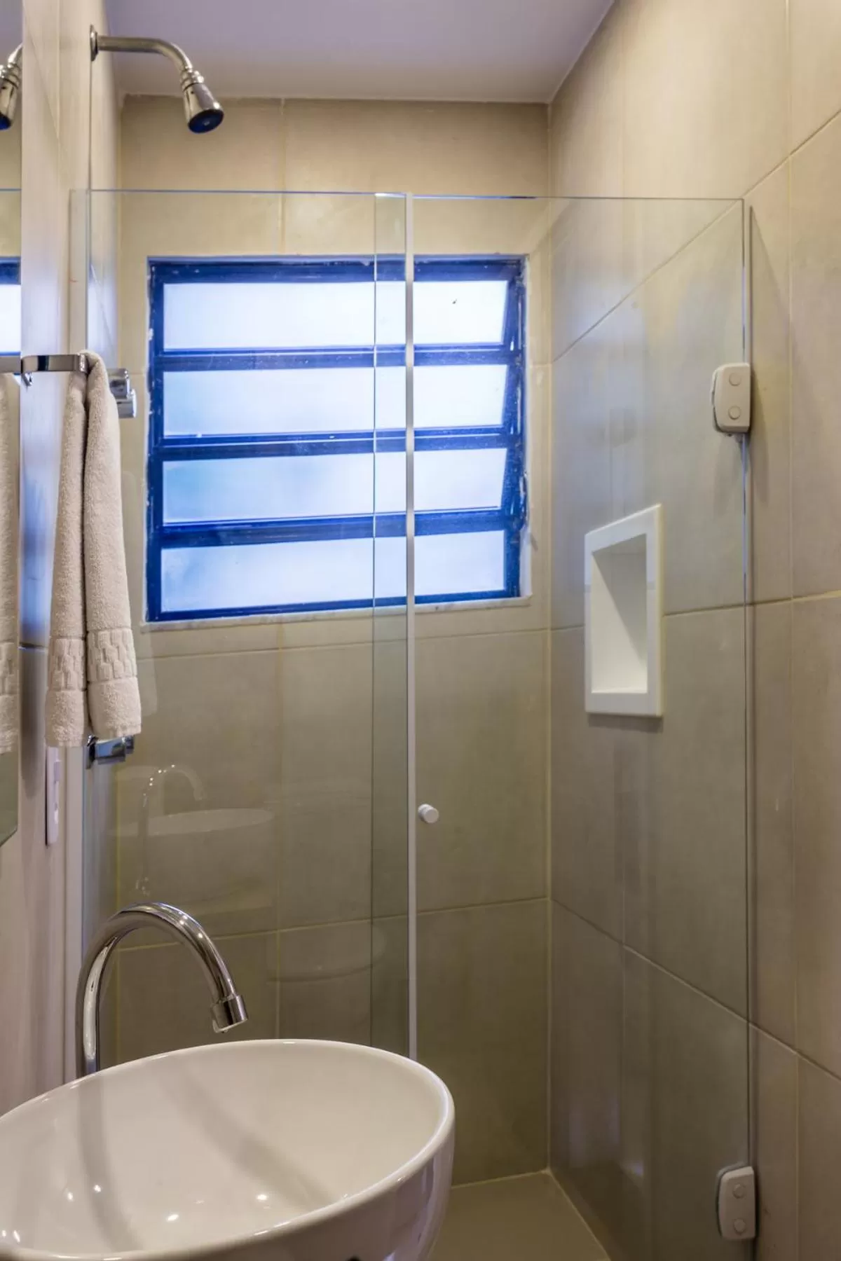 Bathroom in Injoy Suítes & Aparts