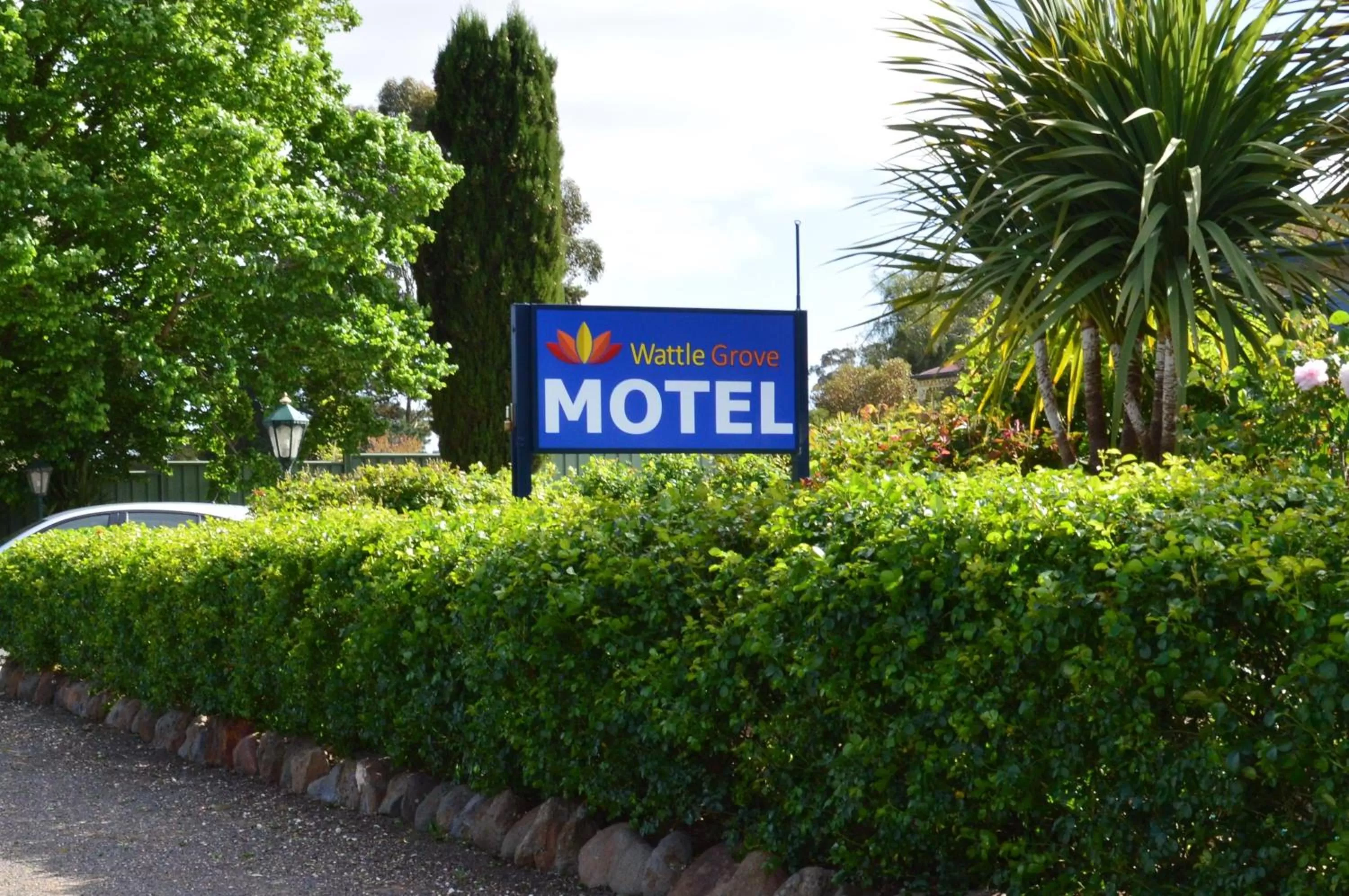 Garden view in Wattle Grove Motel Maryborough