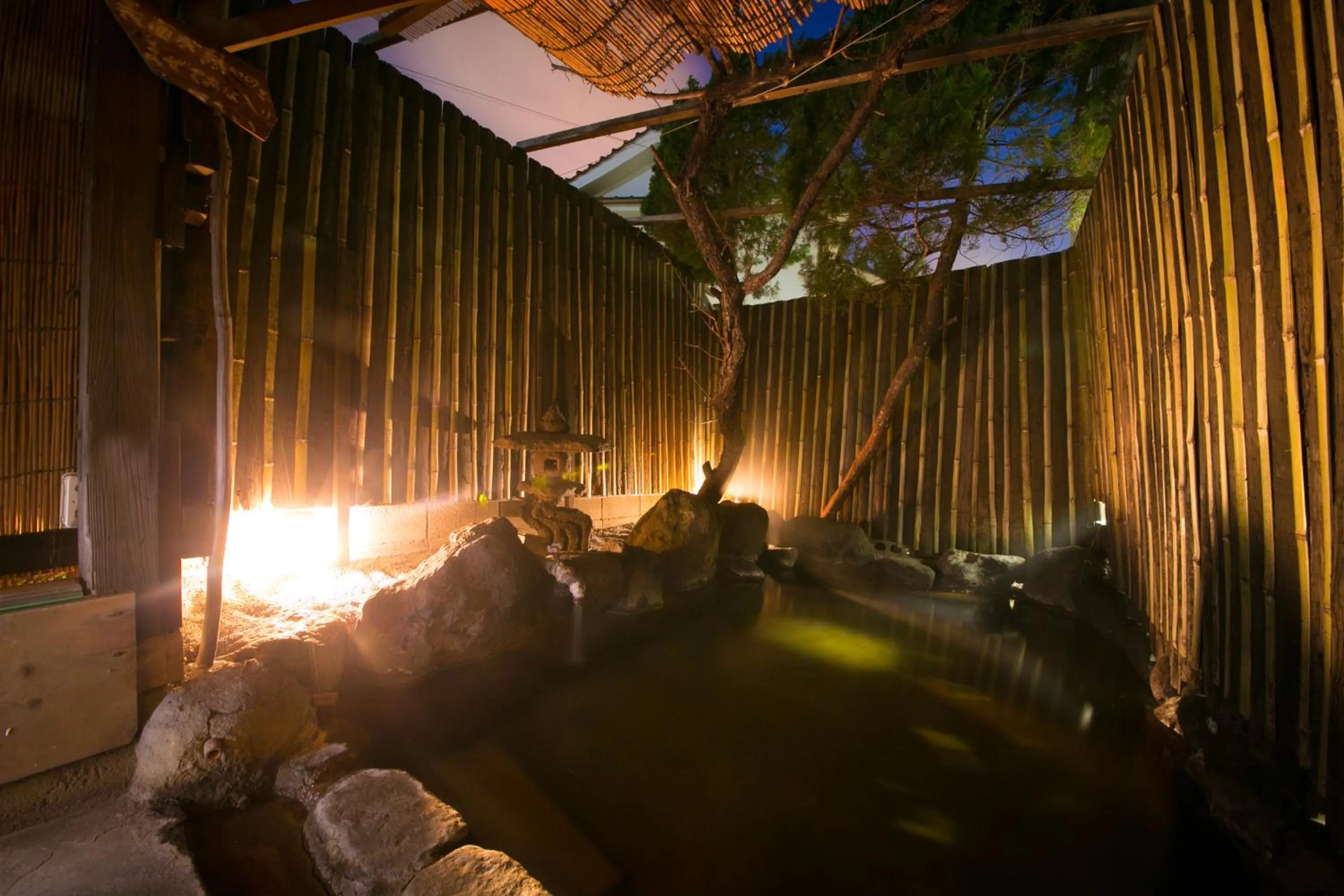 Hot Spring Bath in Kunisakisou