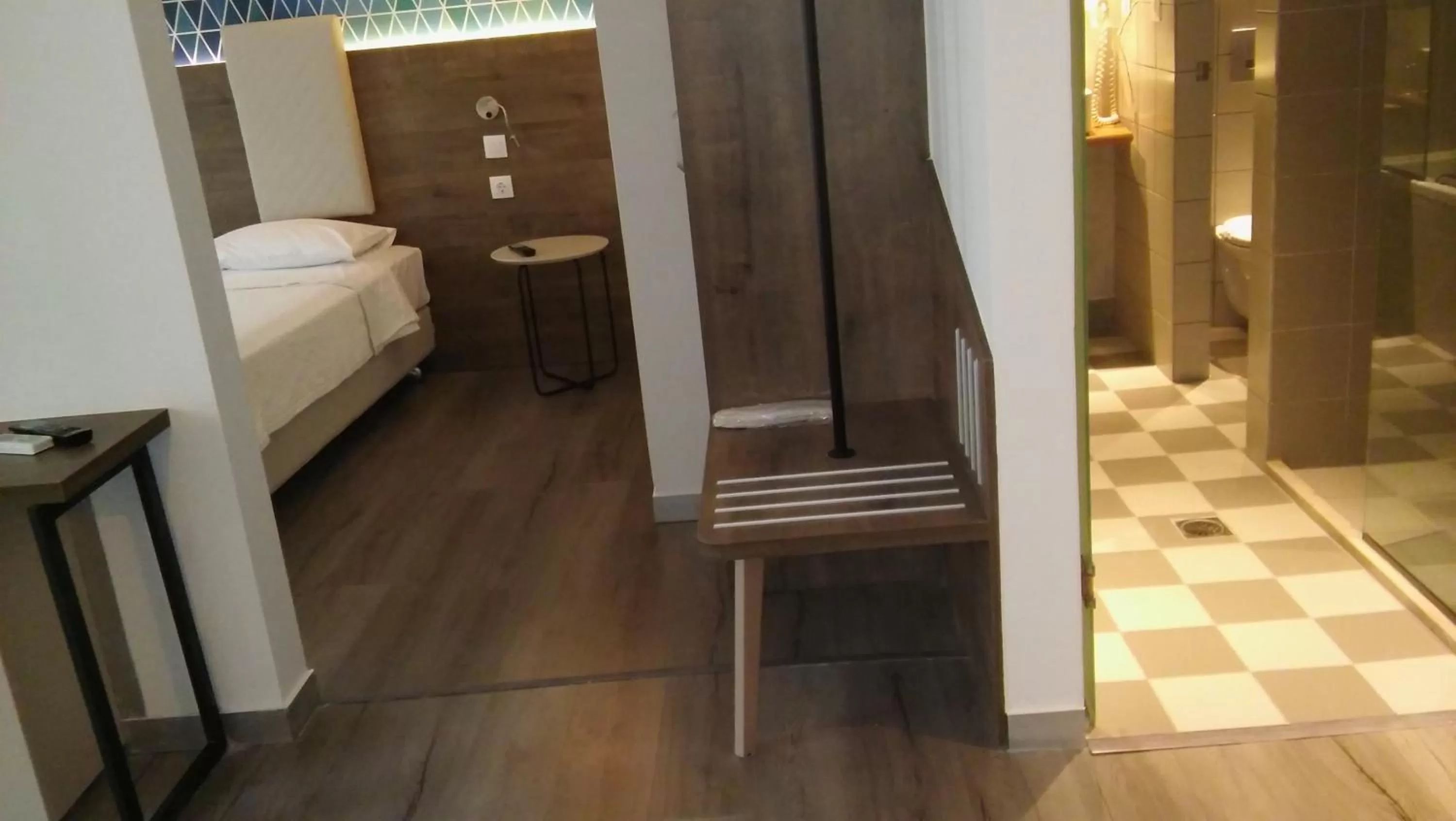 Area and facilities, Bed in Metropolitan