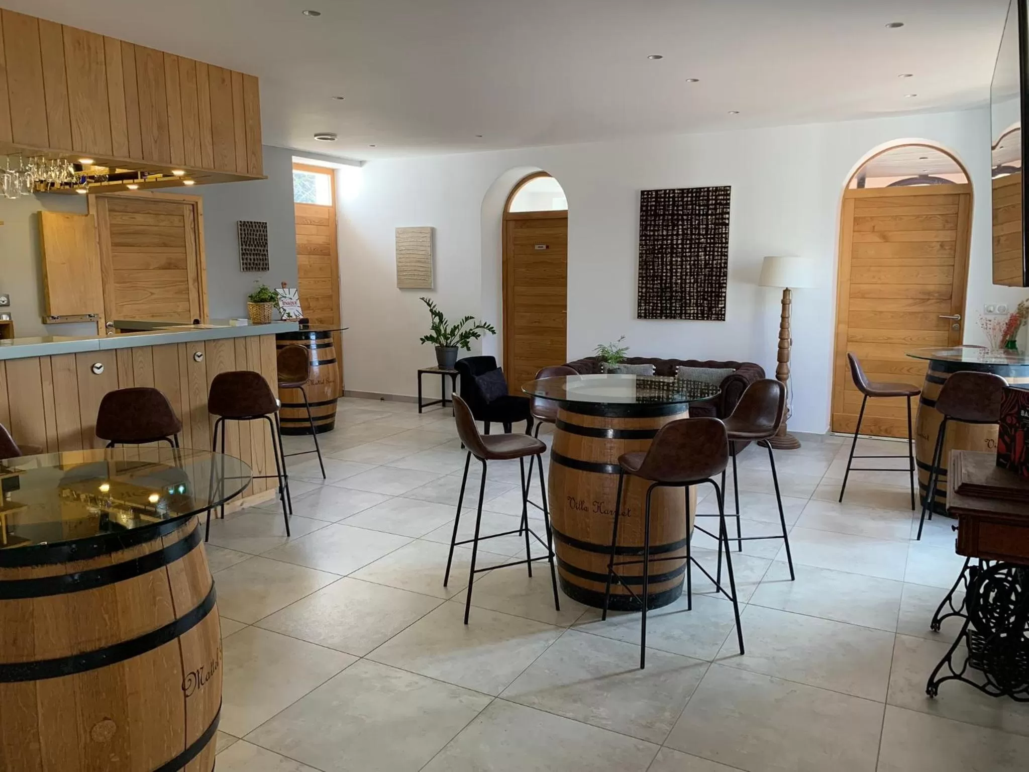 Living room, Restaurant/Places to Eat in Villa Harriet