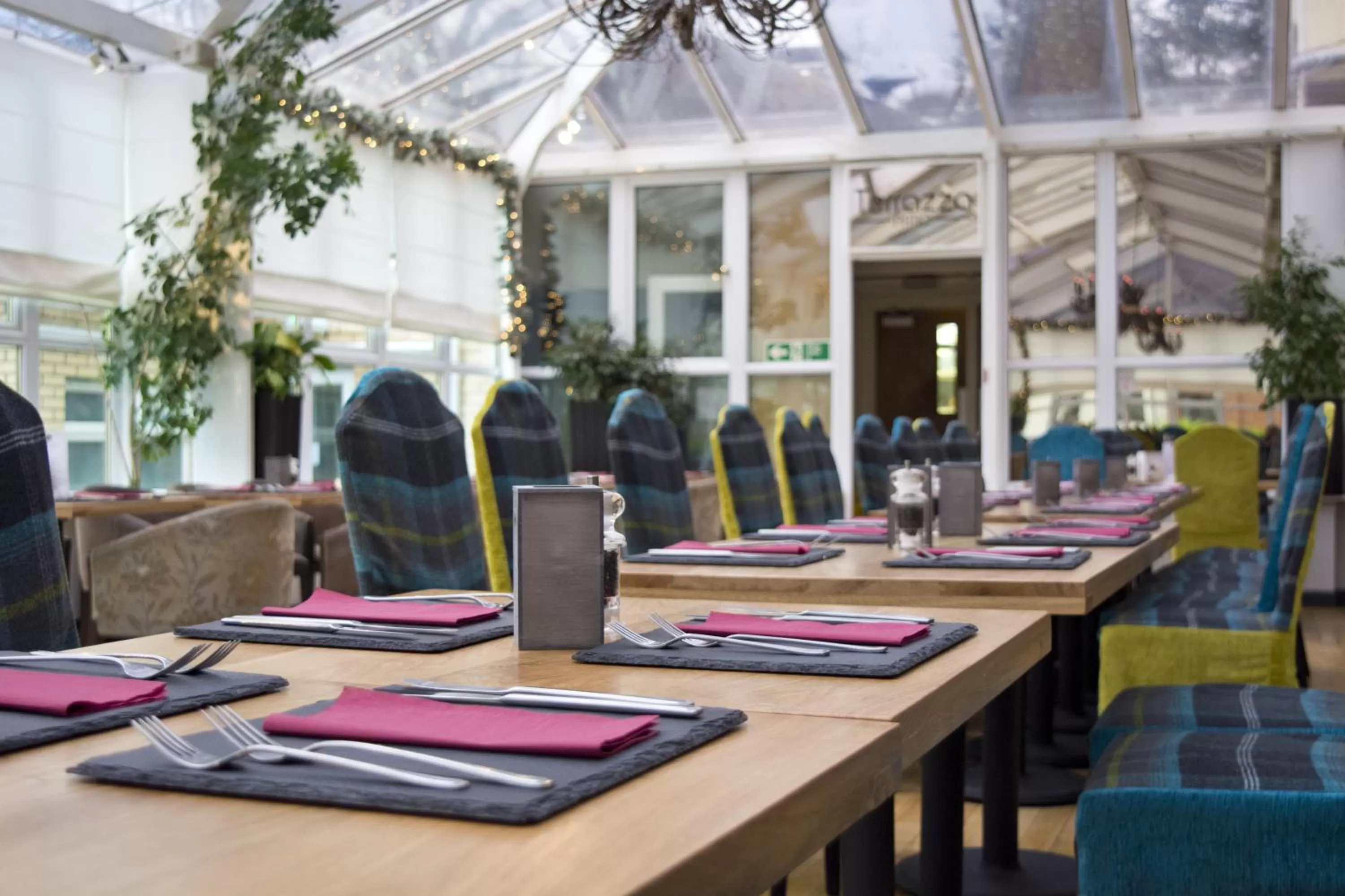 Restaurant/places to eat in Avonbridge Hotel