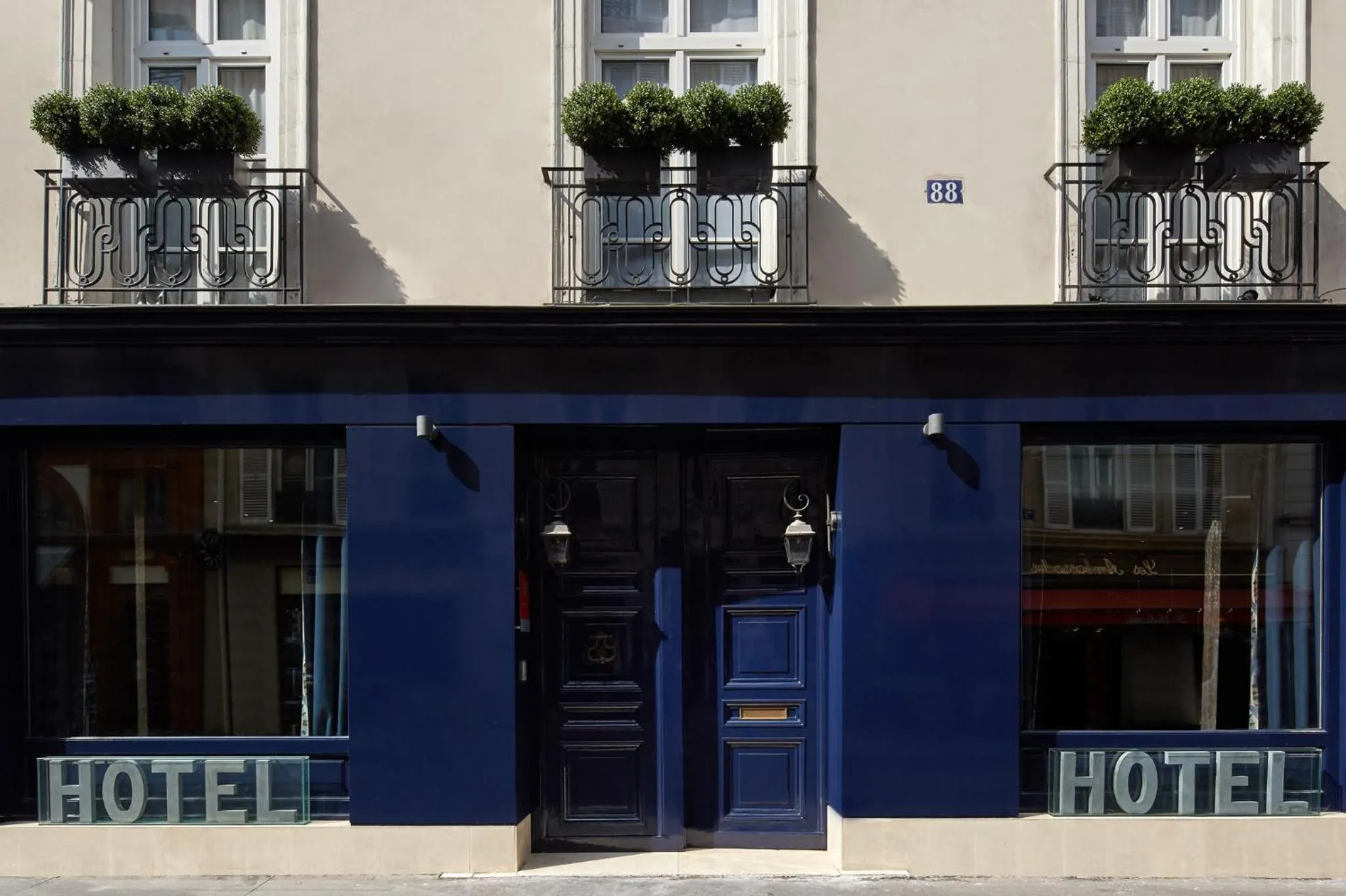 Property building in Hôtel Saint Germain