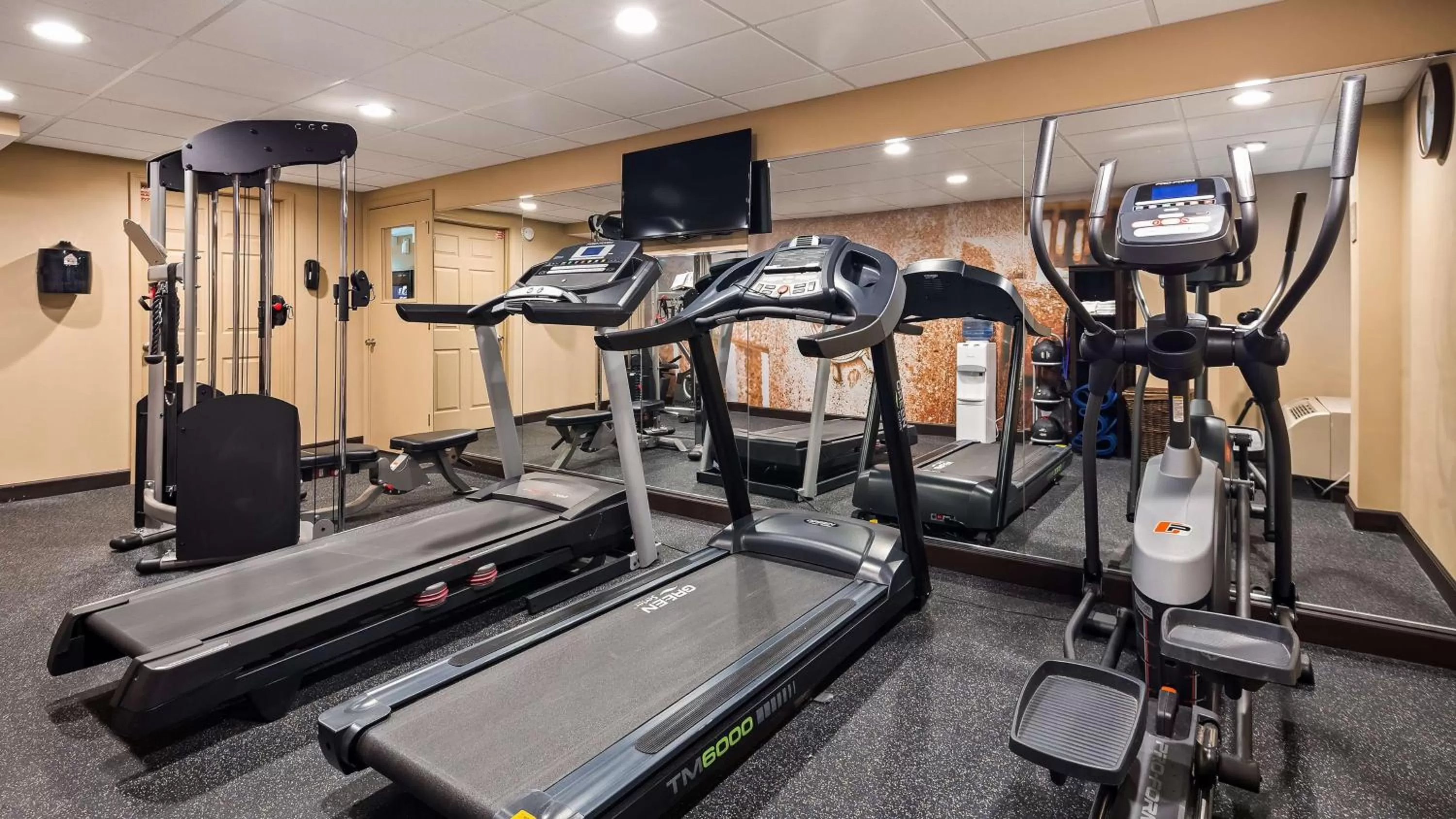 Fitness centre/facilities in Best Western Milton Inn