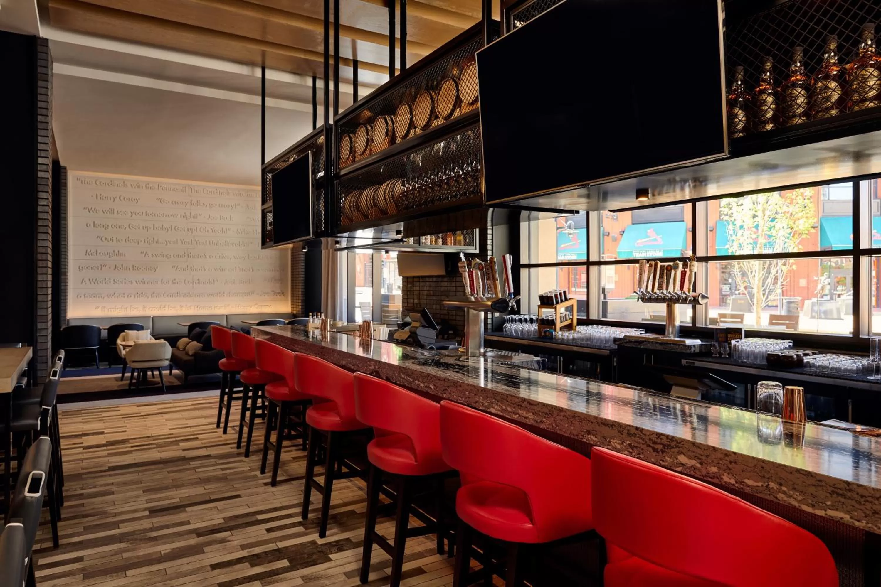 Lounge or bar in Live! by Loews - St. Louis