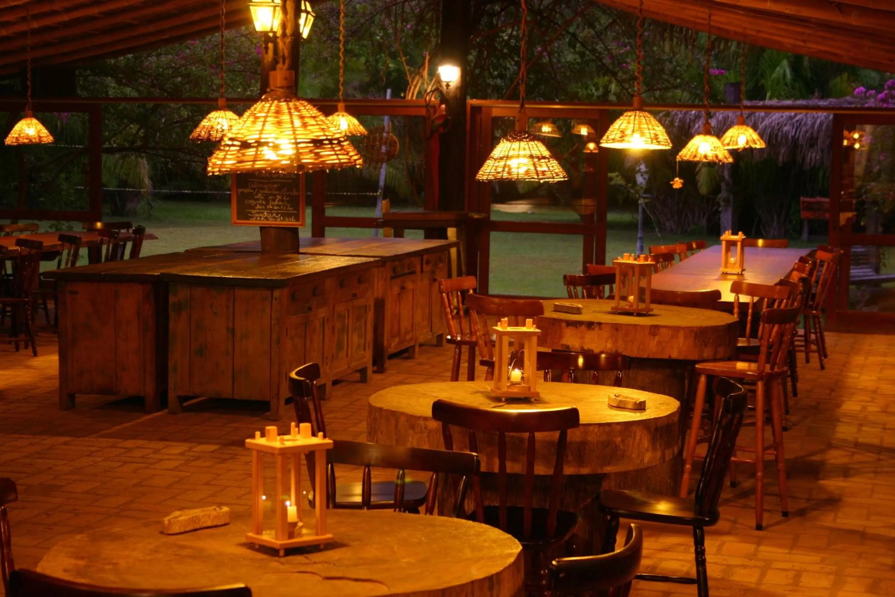 Restaurant/places to eat in Hotel Santa Esmeralda