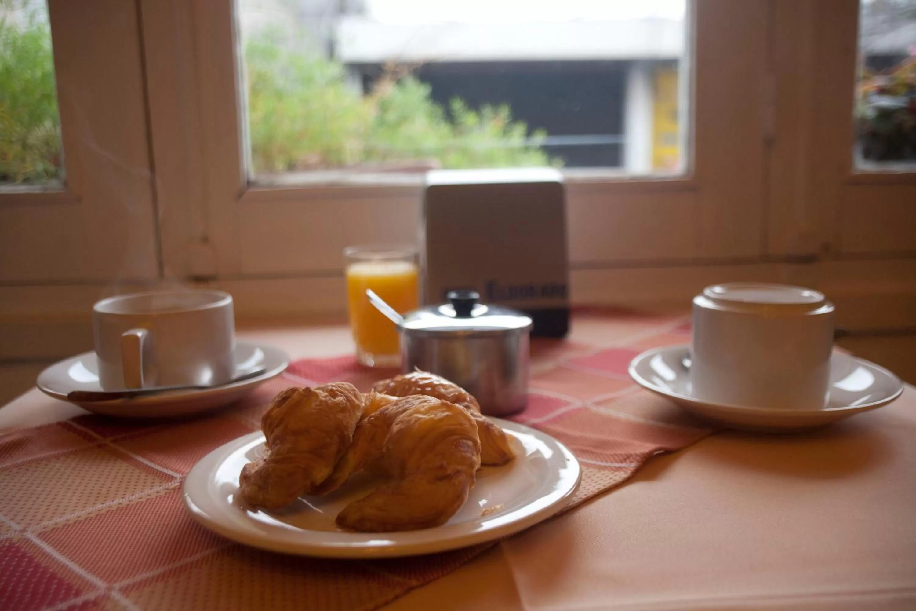 Restaurant/places to eat, Breakfast in Hotel Eldorado