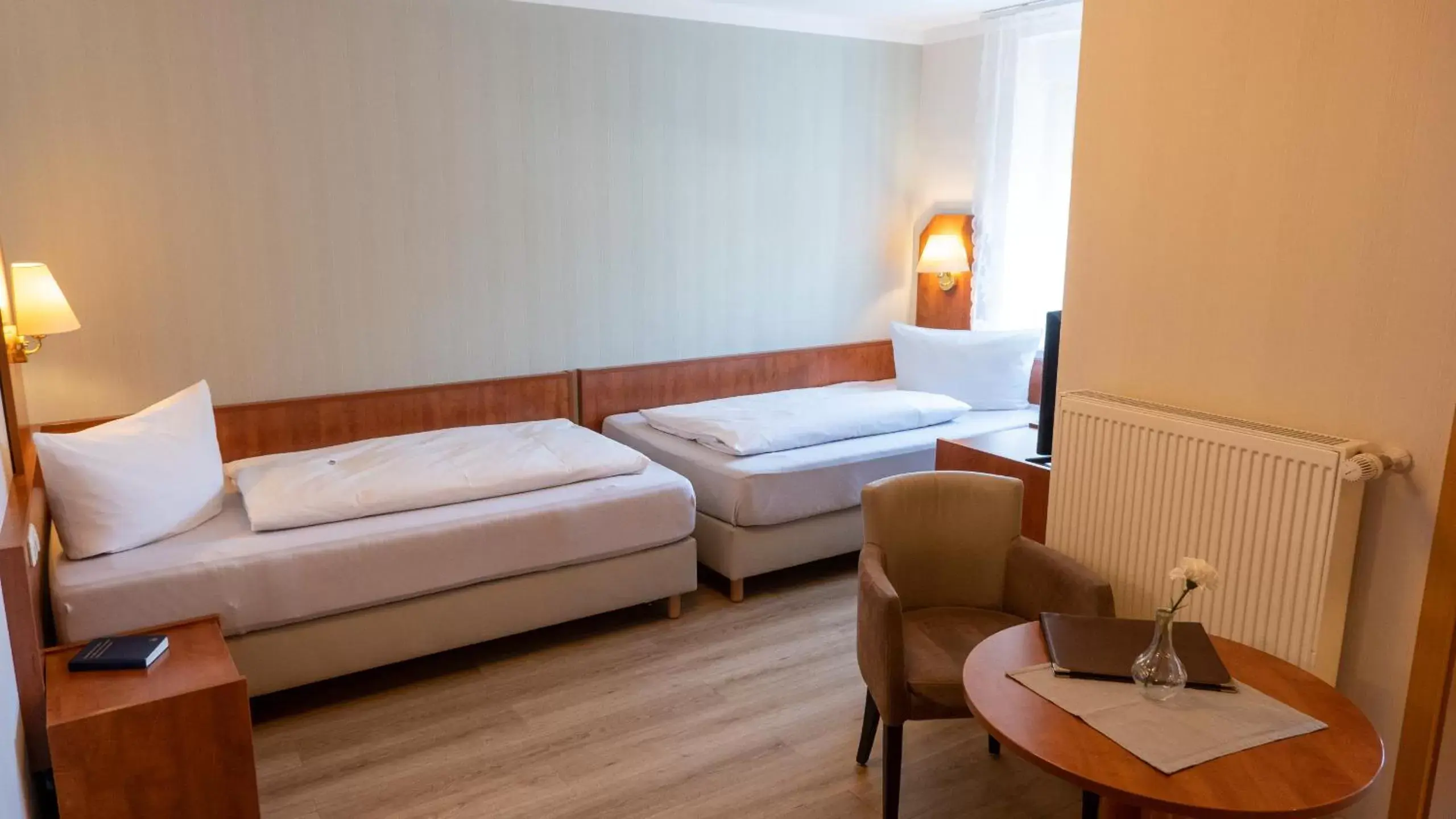 Standard Twin Room - single occupancy in Hotel Am Uenglinger Tor Standard Twin Room - single occupancy in Hotel Am Uenglinger Tor