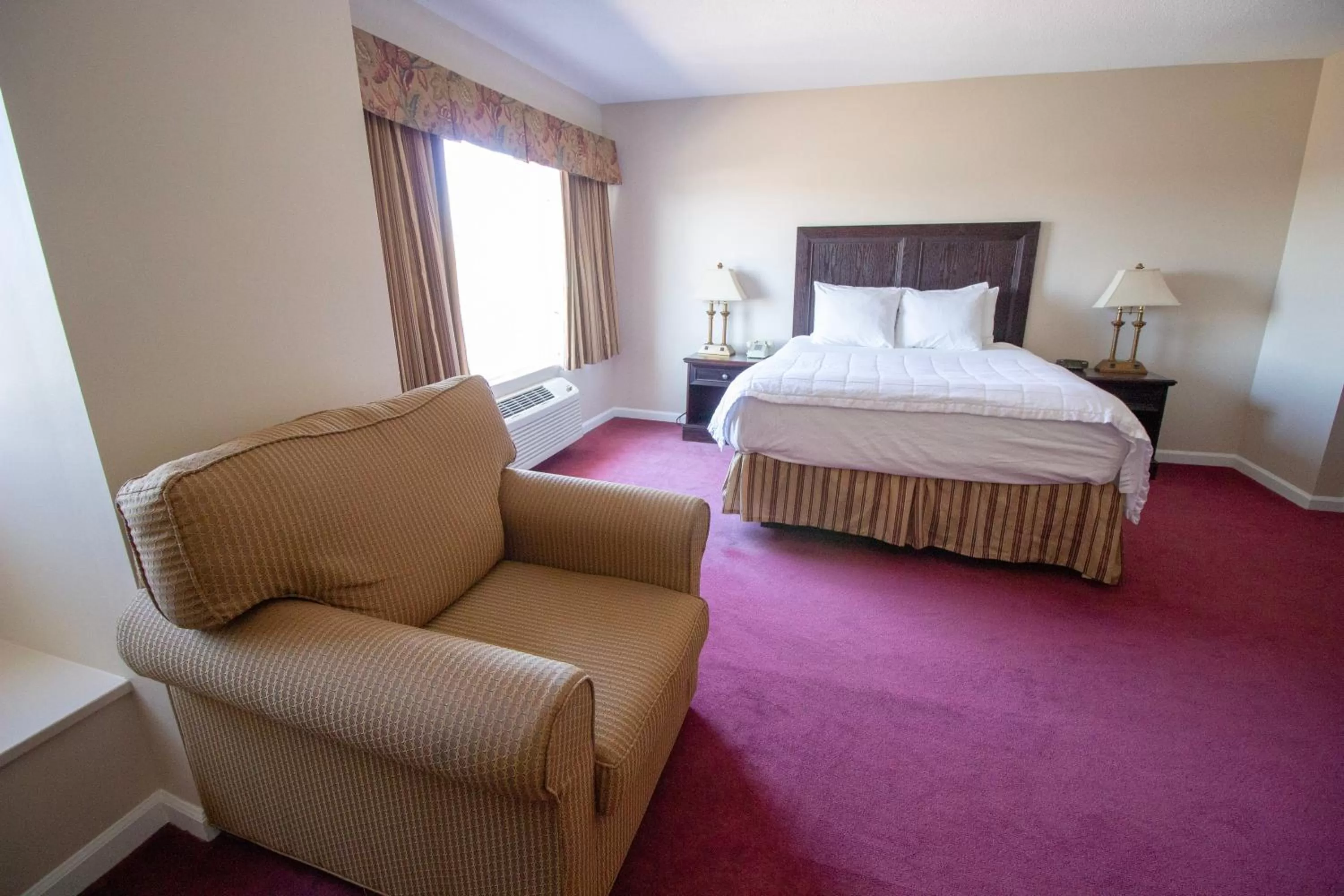 Bed in The Lucerne Inn