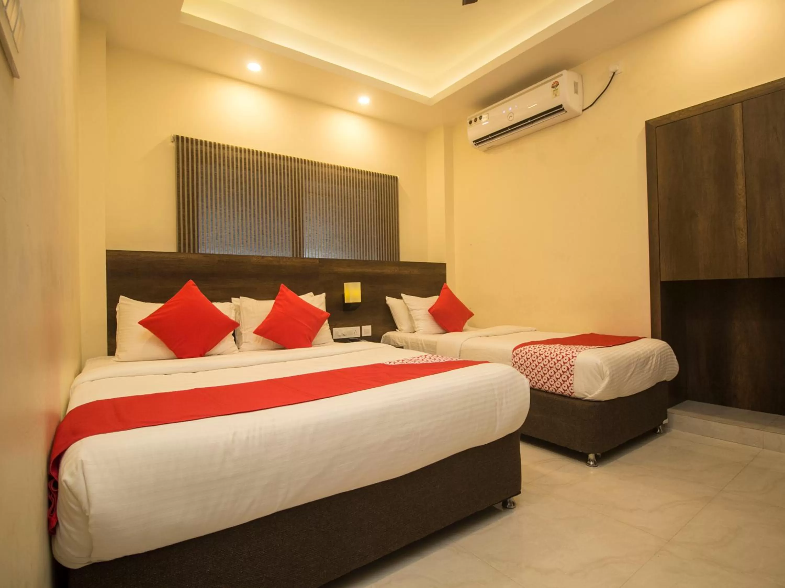 Bedroom, Bed in Hotel Mount View, Siliguri
