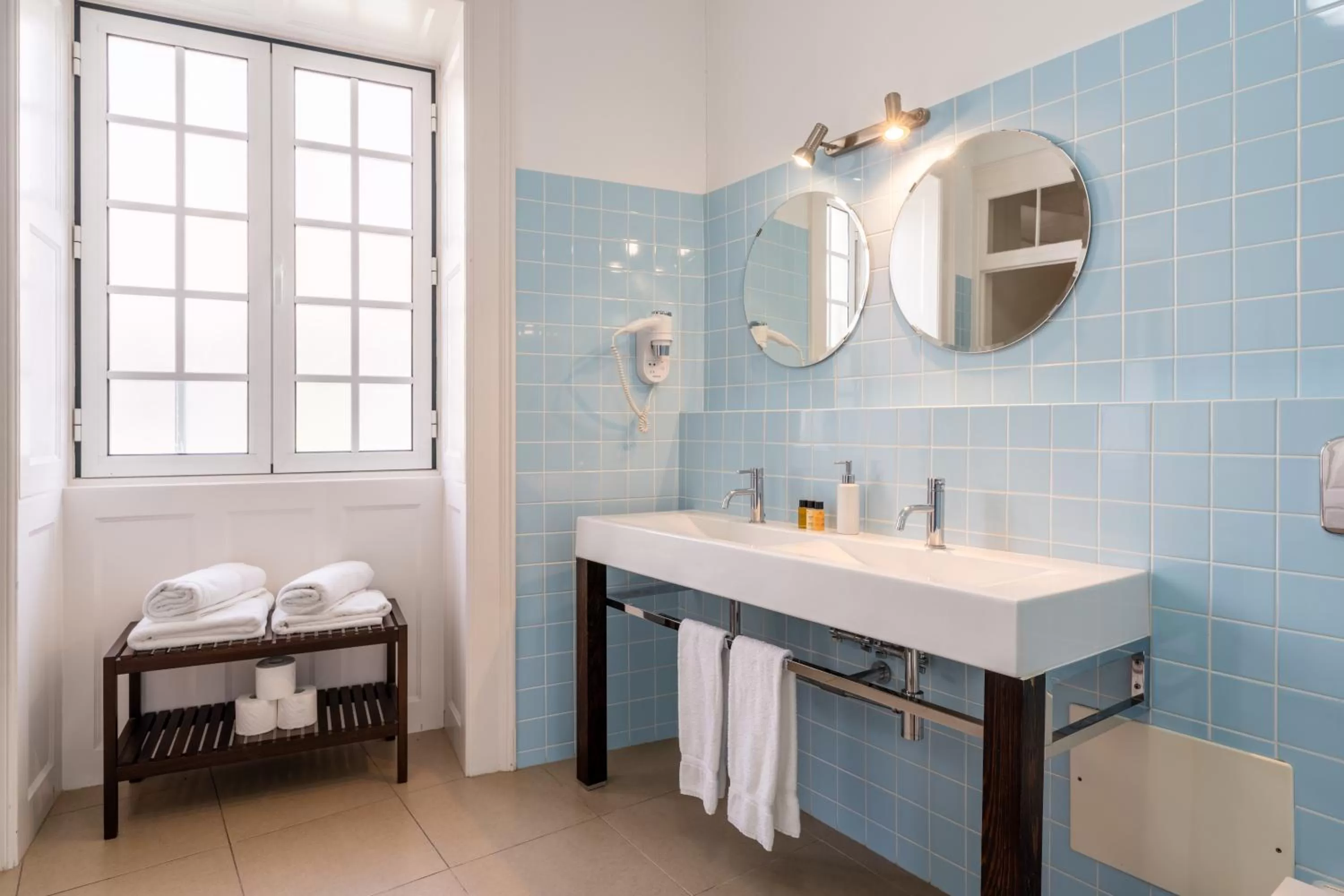 Toilet in The Wine Lodges by An Island Apart