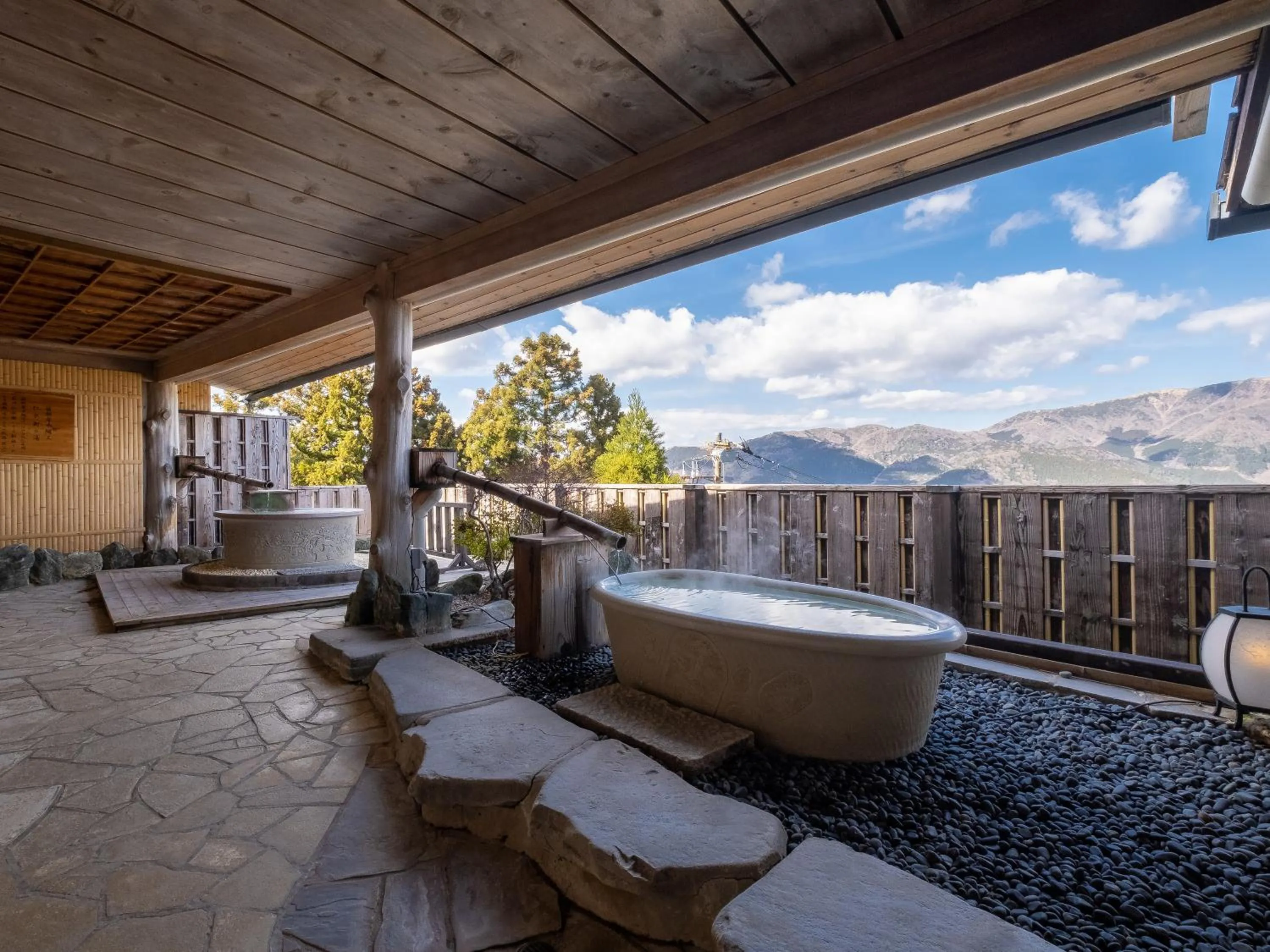 Hot Spring Bath in Shirayunoyado Yamadaya Hakone Gora