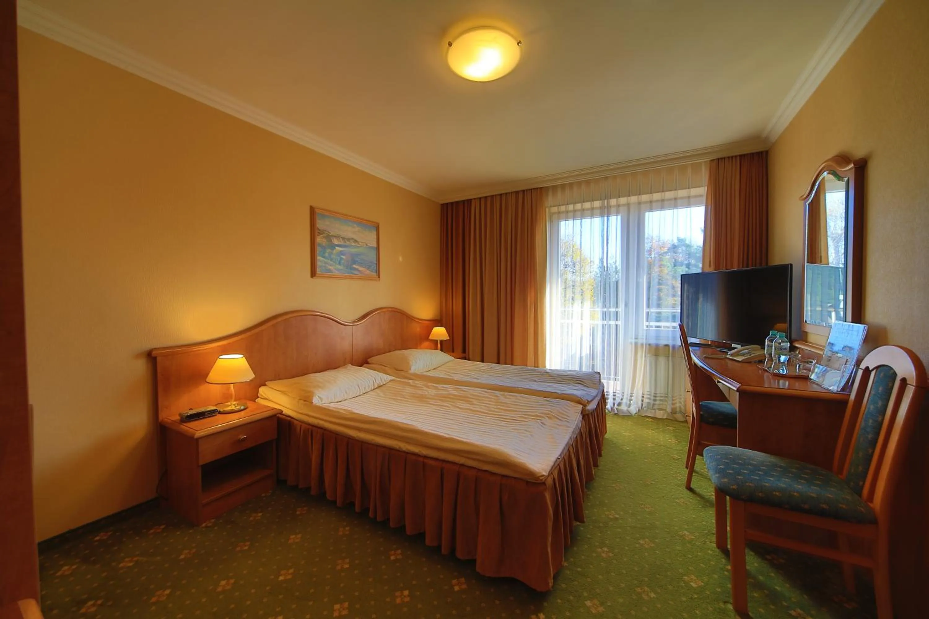 Photo of the whole room, Bed in Hotel Polaris III