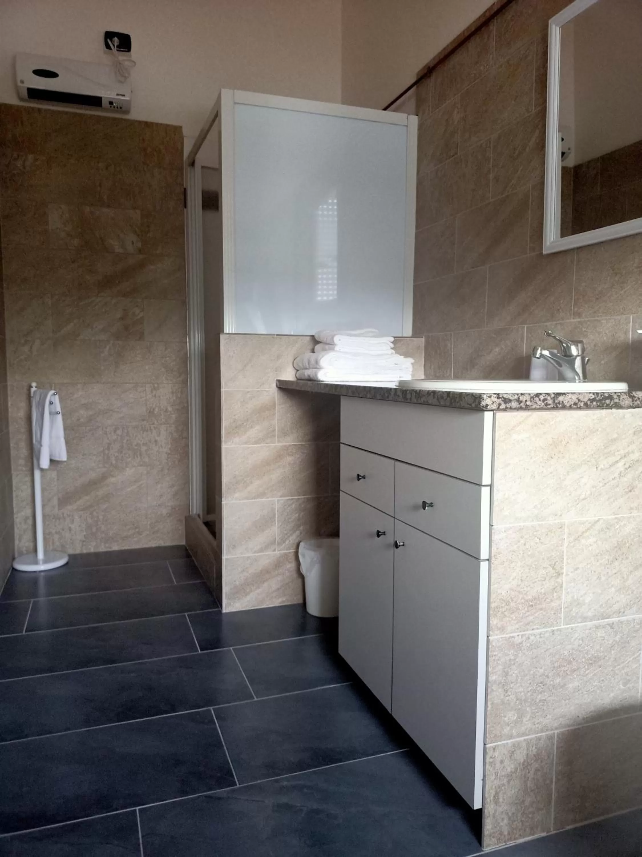 Bathroom in LE MURA Foresteria