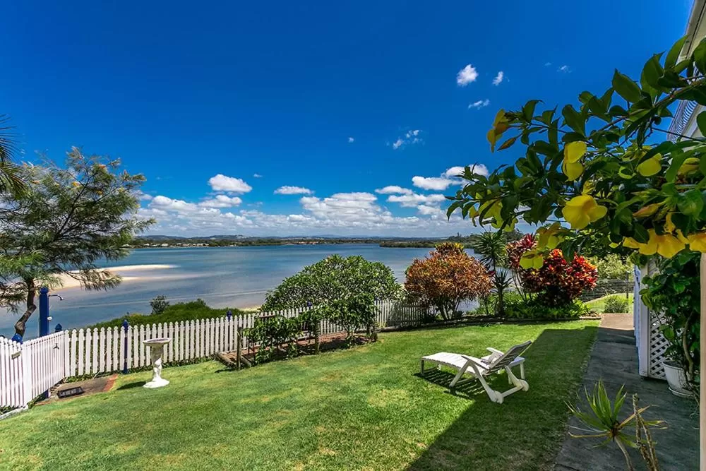 Garden view in Leisure-Lee Holiday Apartments