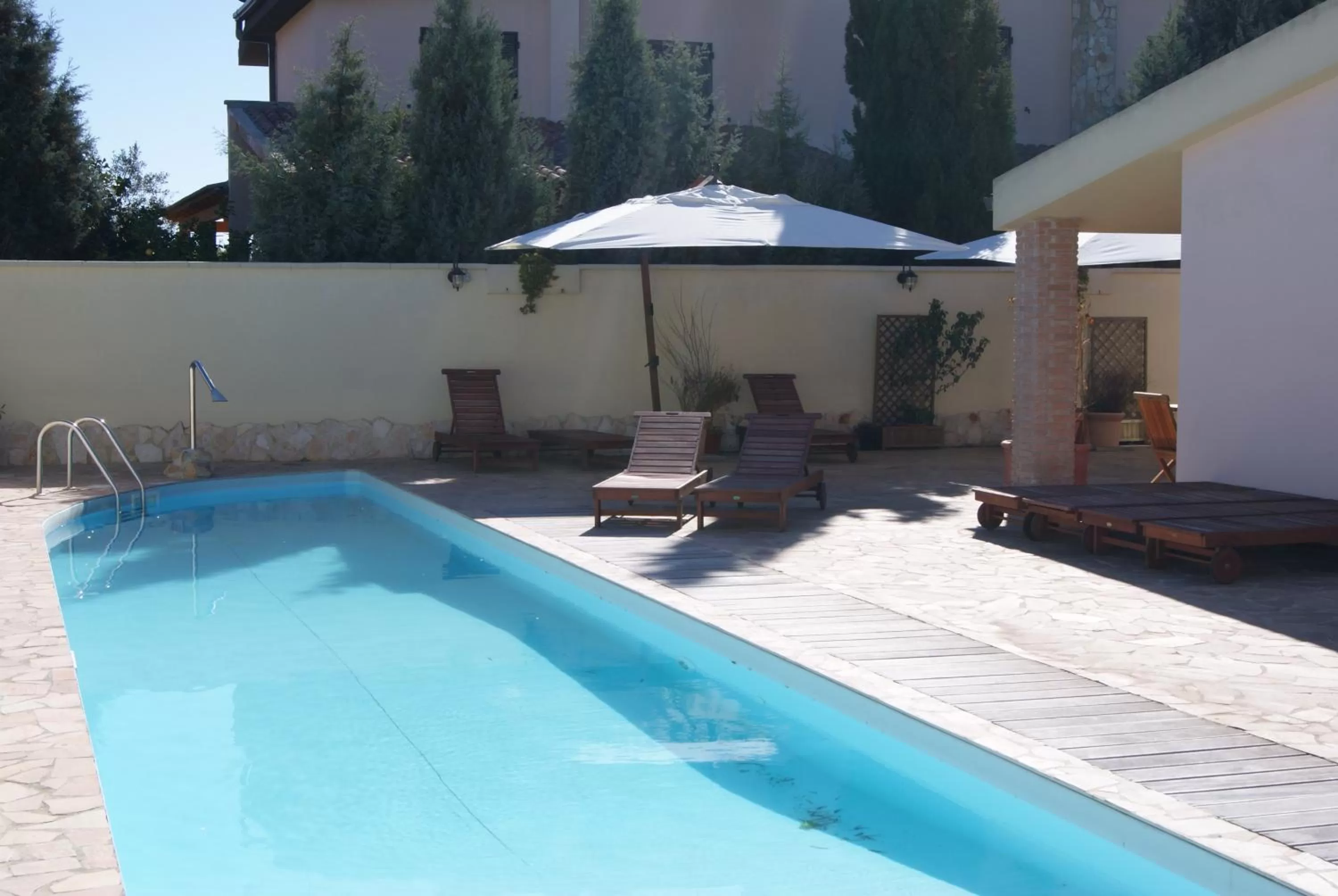 Swimming pool in Gentarrubia