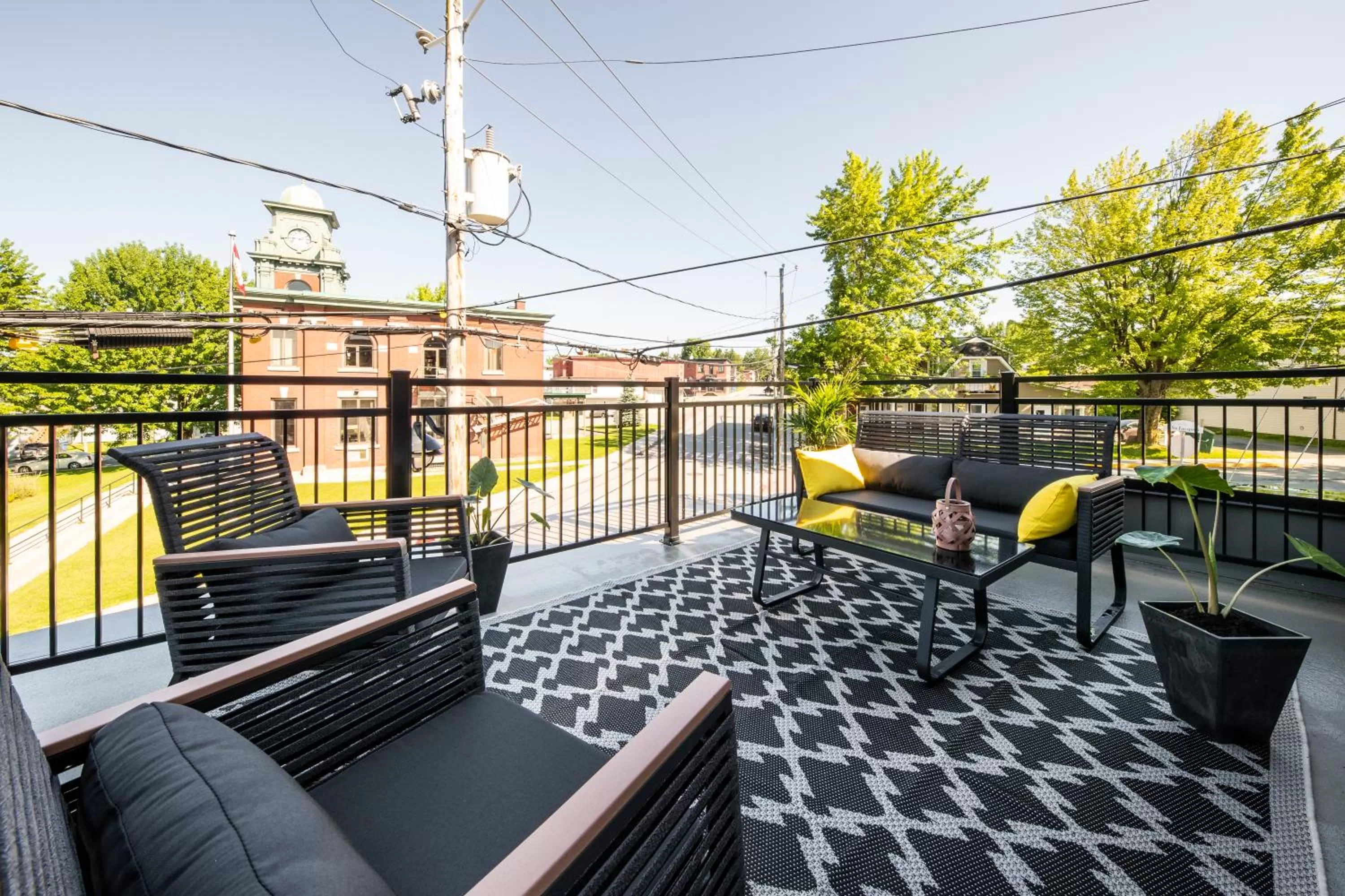 Square Victoria Maison Hôtelière