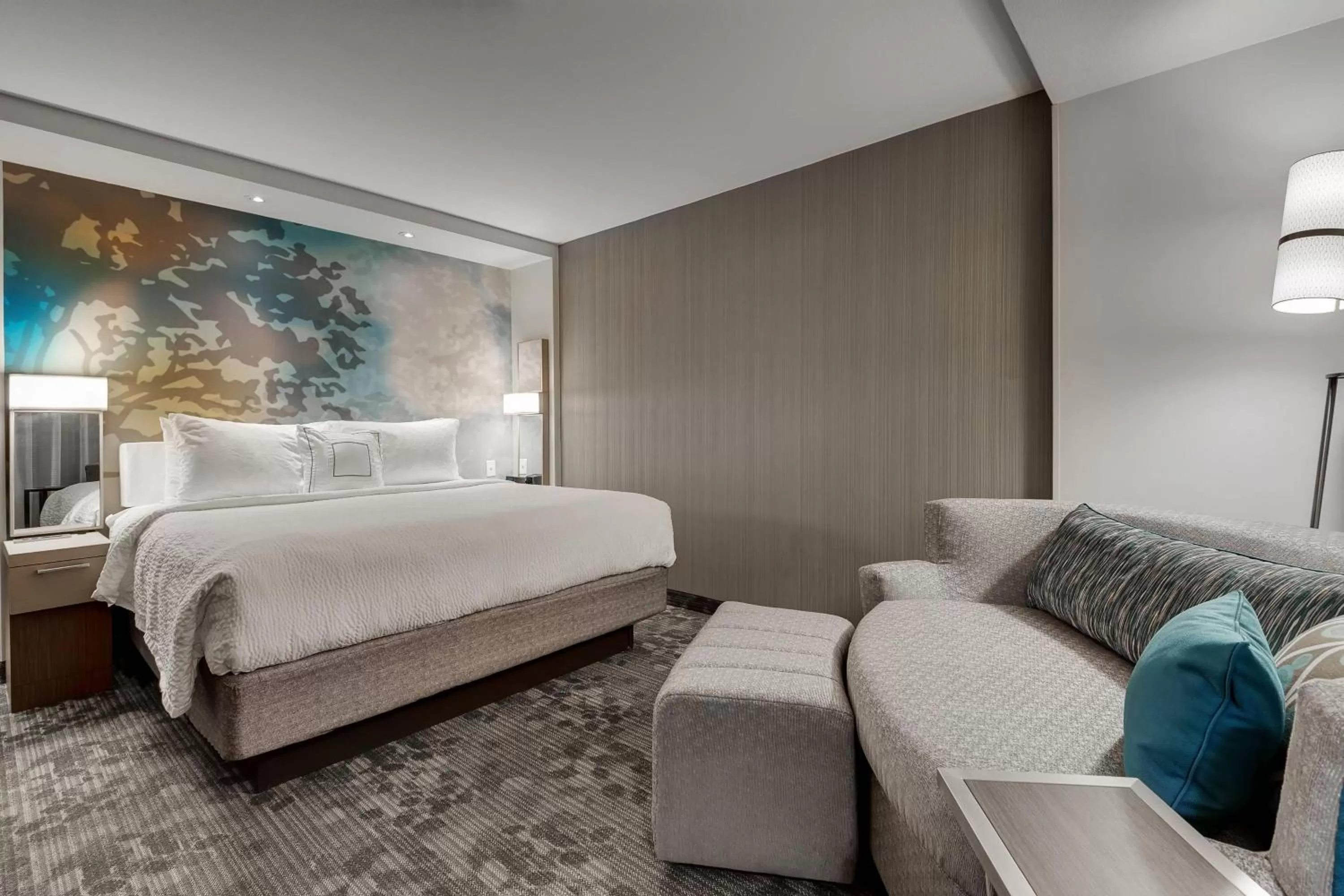 King Room with Sofa Bed - Hearing Accessible in Courtyard by Marriott Ardmore