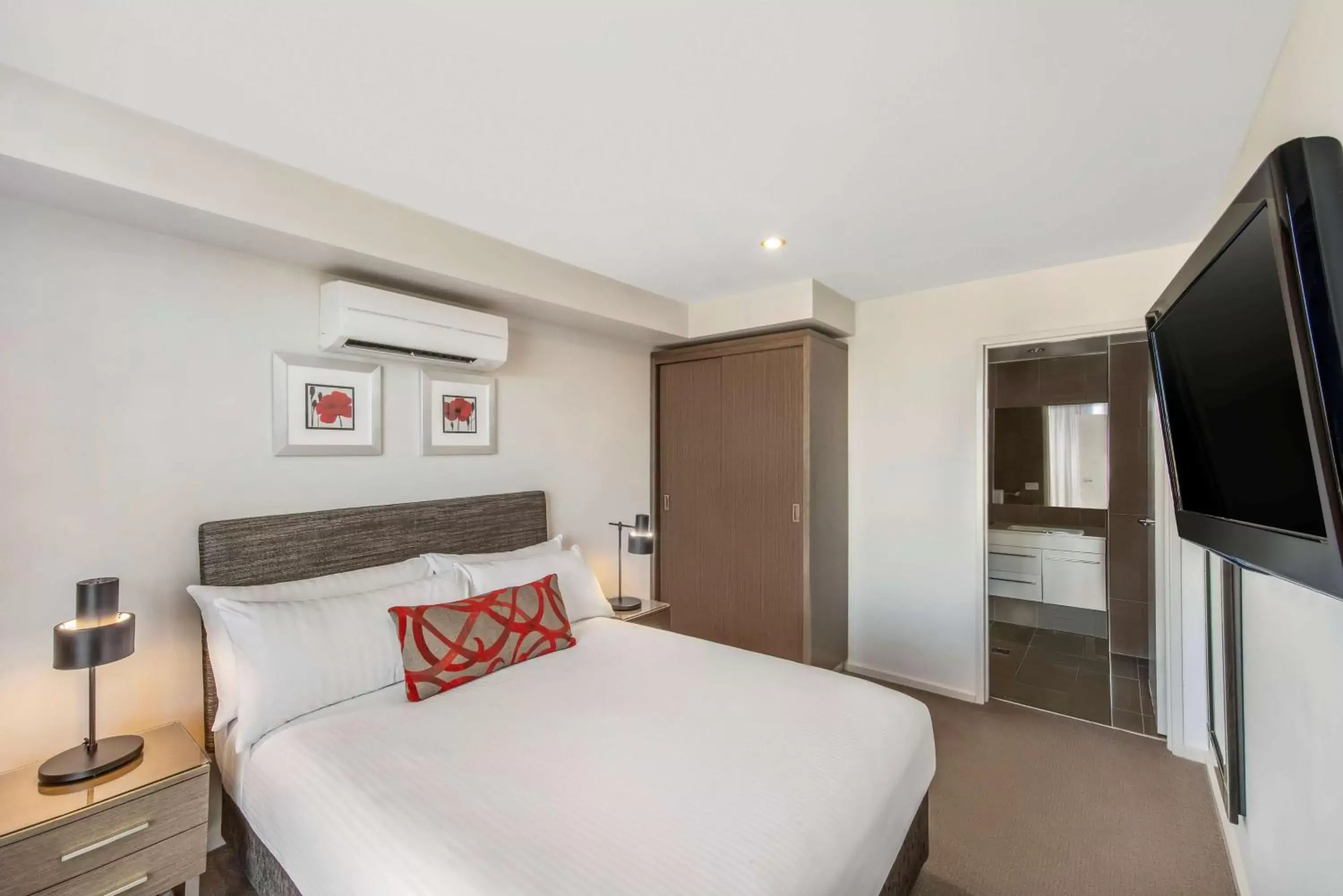 One Bedroom Apartment - King or Twin in Adina Serviced Apartments Canberra Dickson One Bedroom Apartment - King or Twin in Adina Serviced Apartments Canberra Dickson