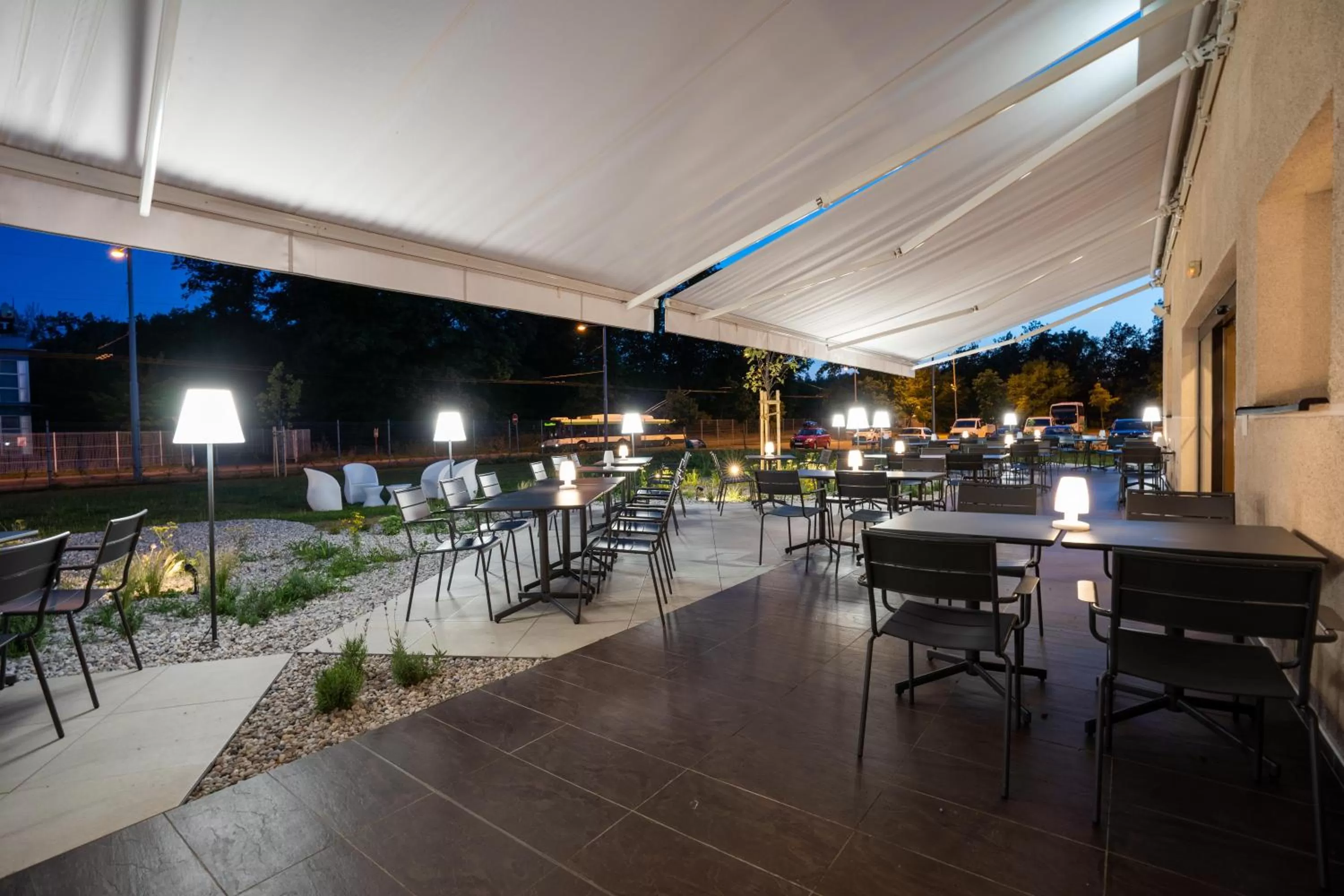 Restaurant/places to eat in Ibis Hotel Plzeň