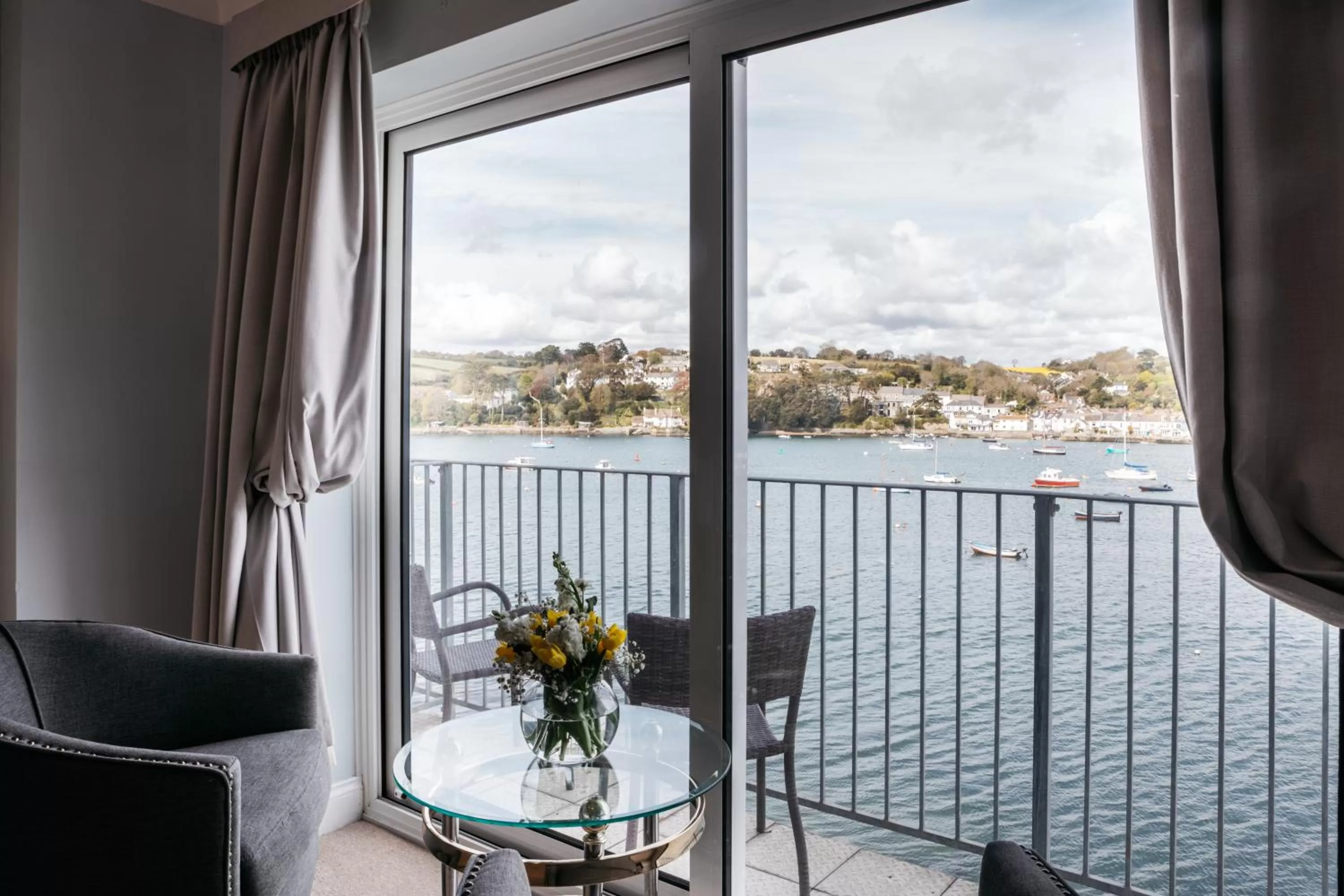 Seating area in Greenbank Hotel