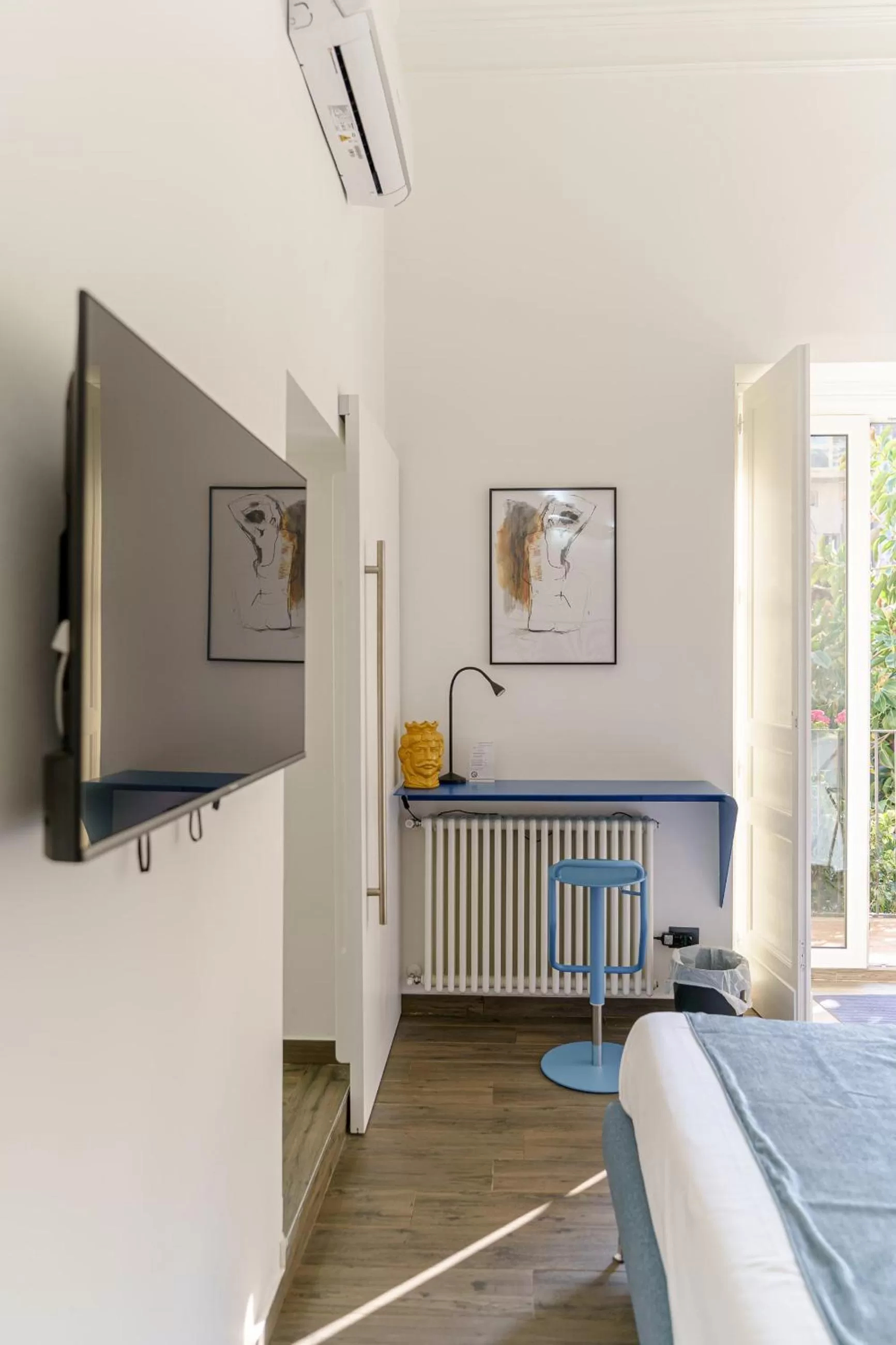 TV and multimedia, Bed in SiSTO18