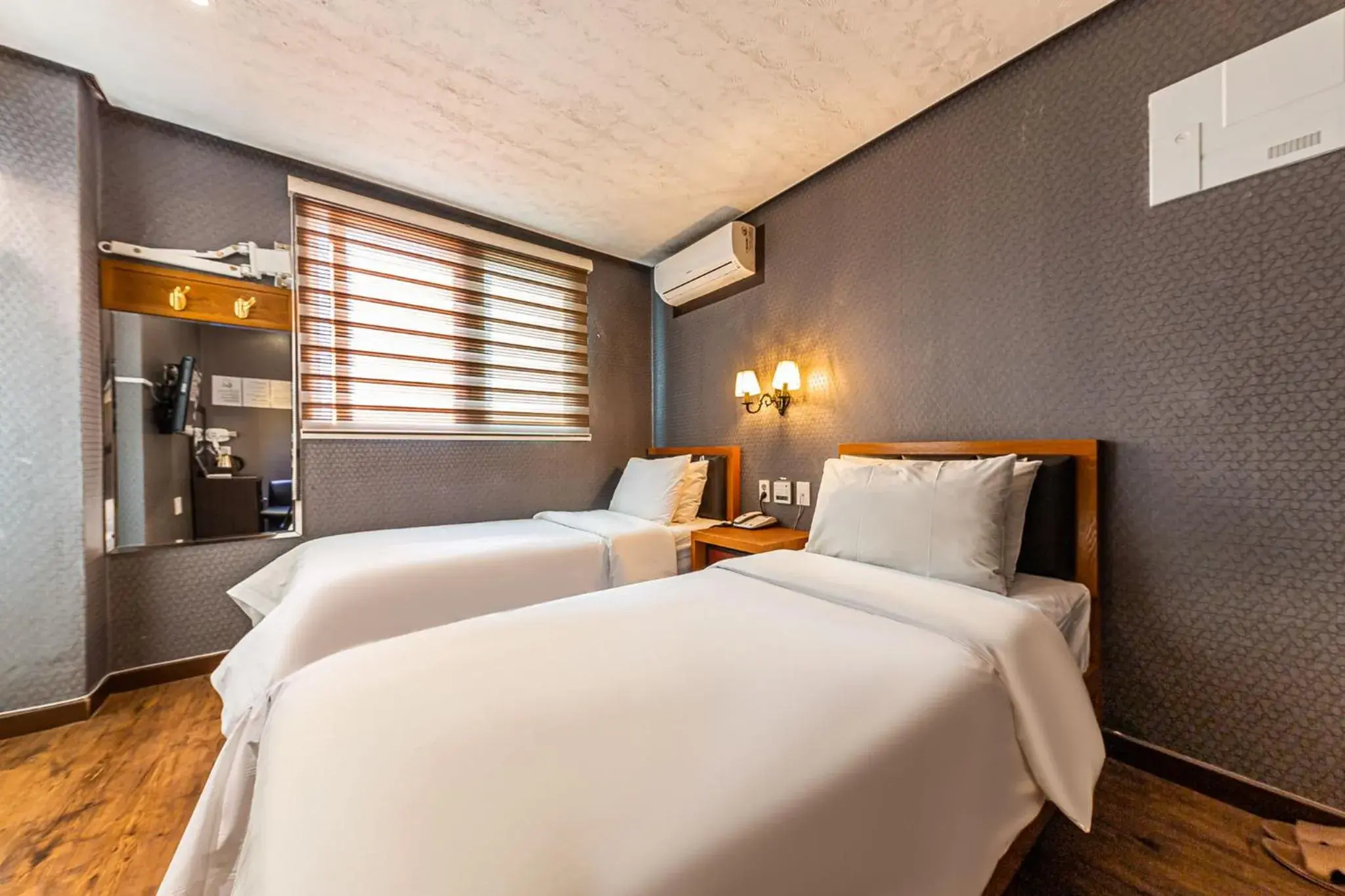 Budget Twin Room Breakfast Included in Friendly DH Naissance Hotel by Mindrum Group Budget Twin Room Breakfast Included in Friendly DH Naissance Hotel by Mindrum Group