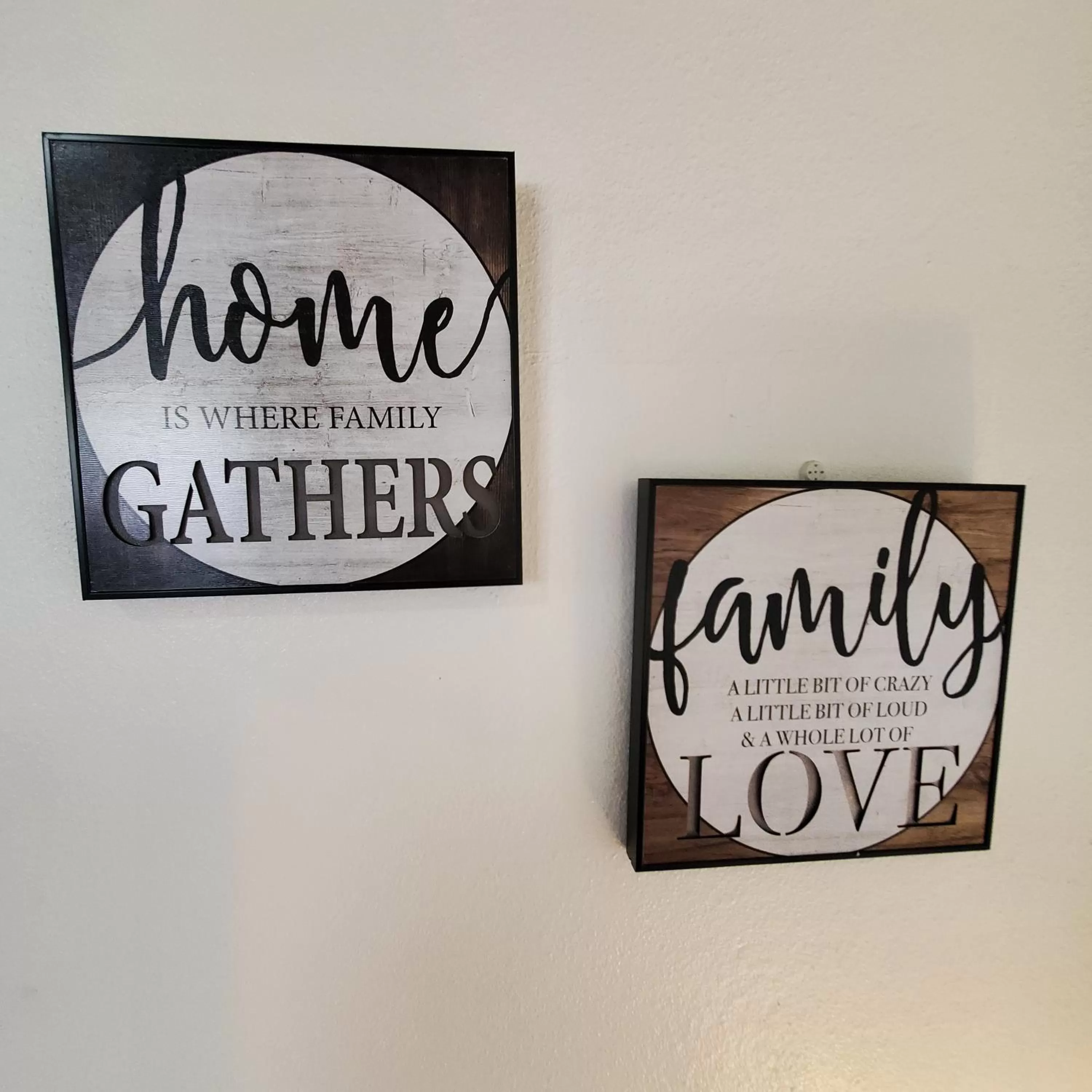 Decorative detail, Property Logo/Sign in Hotel Villa Amarilla